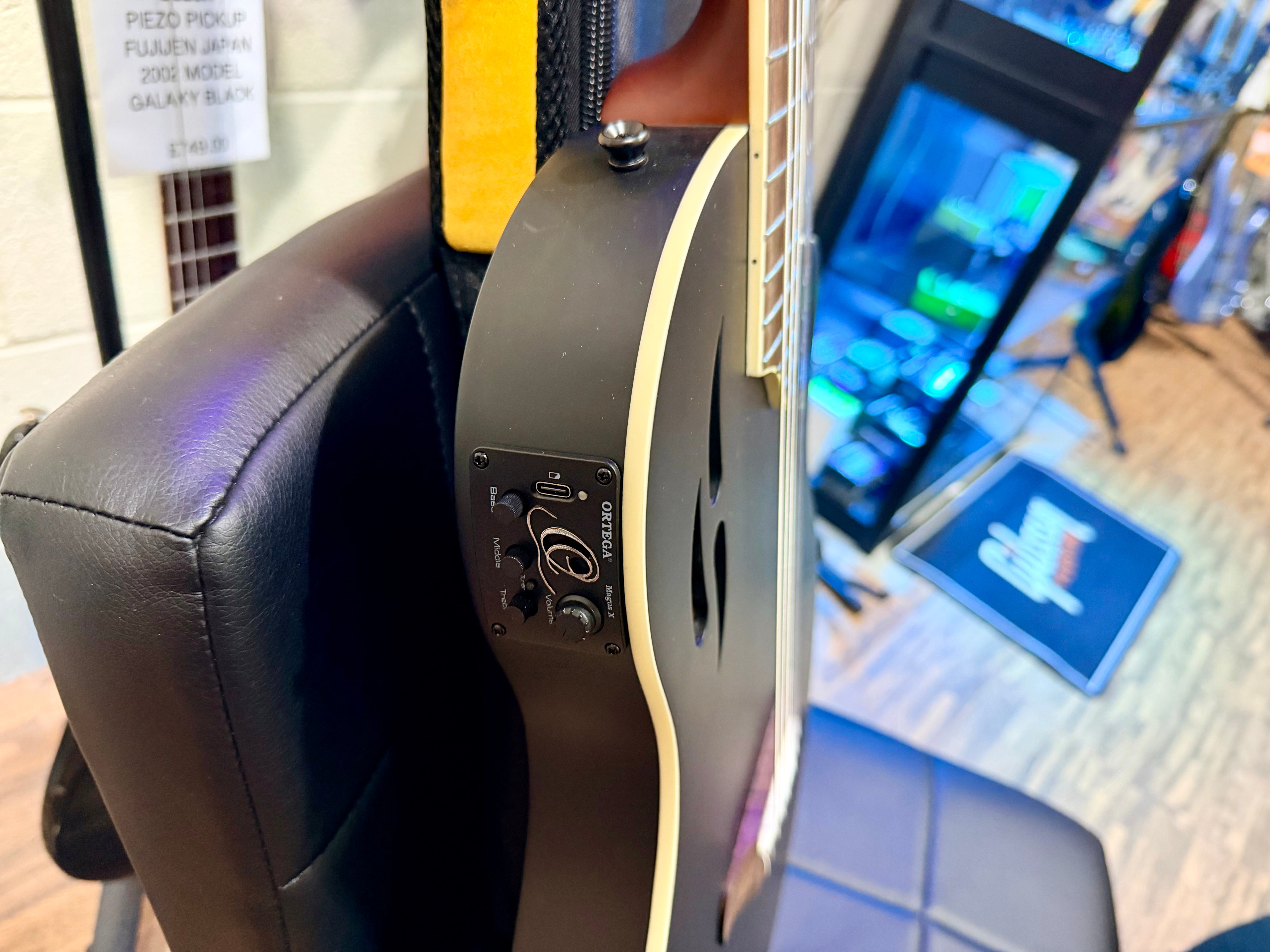 🔥NEW🔥 Ortega TourPlayer Electro-Acoustic Classical Guitar~ Nylon Thin~ Black!