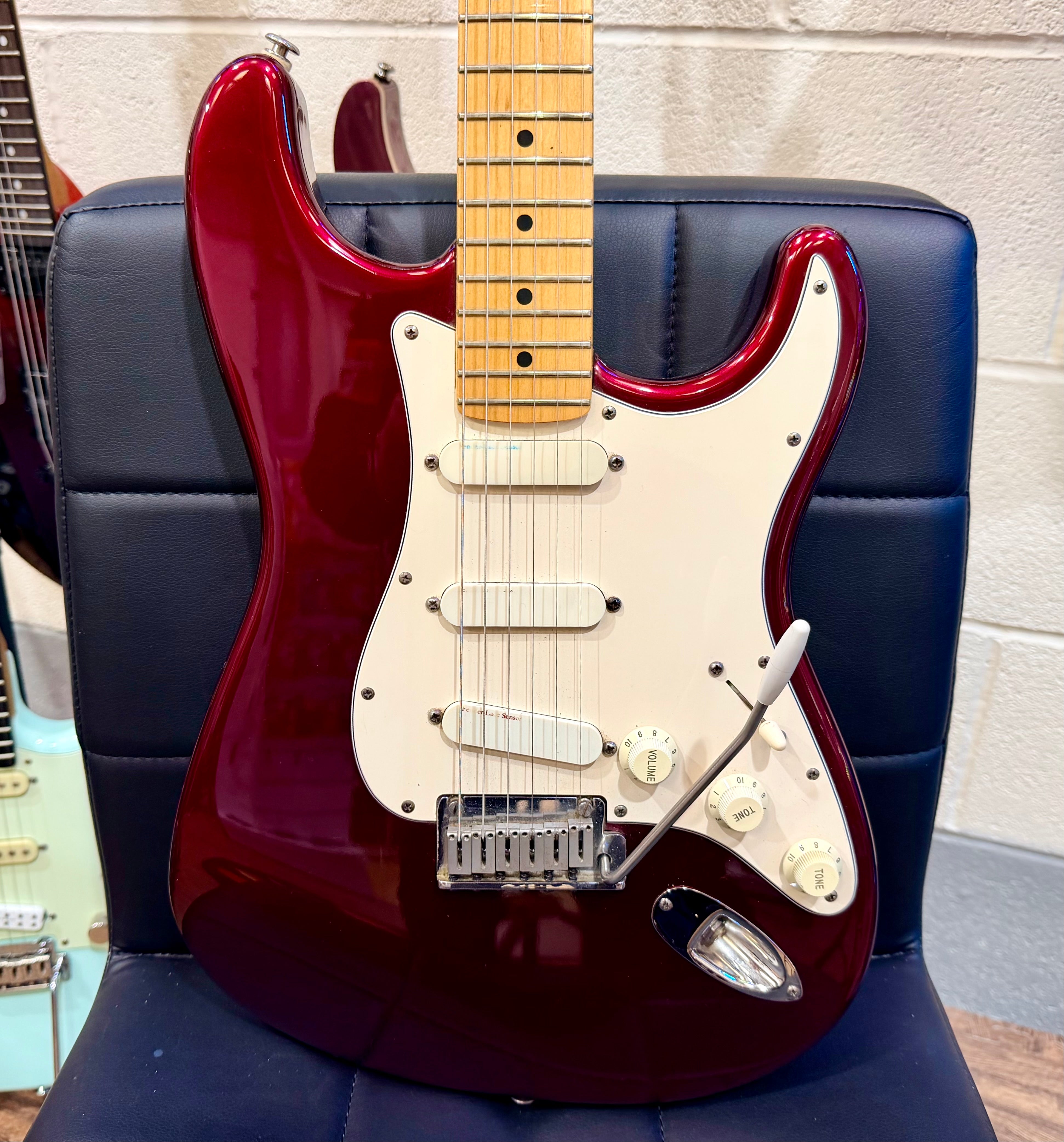 ✨1989 USA✨ Fender American Stratocaster Plus Deluxe~ Midnight Wine~ Lace Sensor