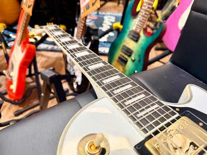 ⚡️MINT 2021⚡️ Epiphone Les Paul Custom Guitar~ Alpine White~ Inspired By Gibson!