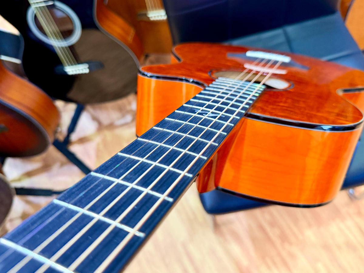 Tanglewood Azure TA4CEHN Super Folk Electro Acoustic~ Shoreline Amber Gloss
