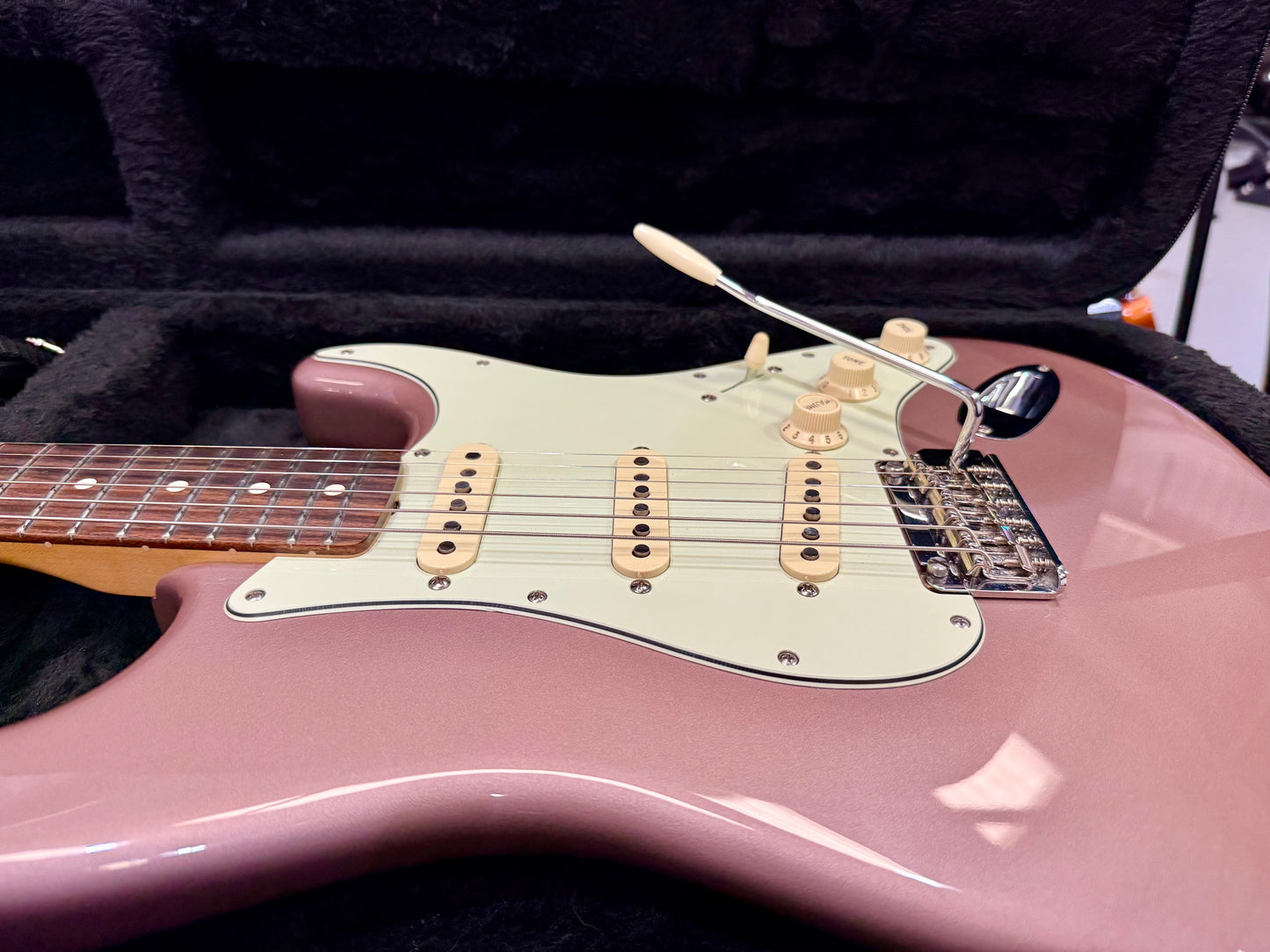 🌟2020🌟 Fender Vintera '60s Stratocaster Modified~ Burgundy Mist Metallic~ Case