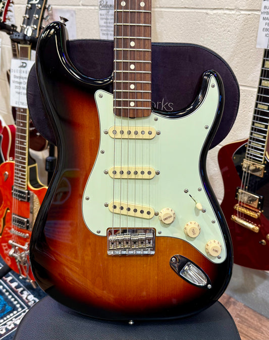 🌟2023🌟 Fender Robert Cray Signature Stratocaster~ Custom Shop P’ups~ Sunburst!