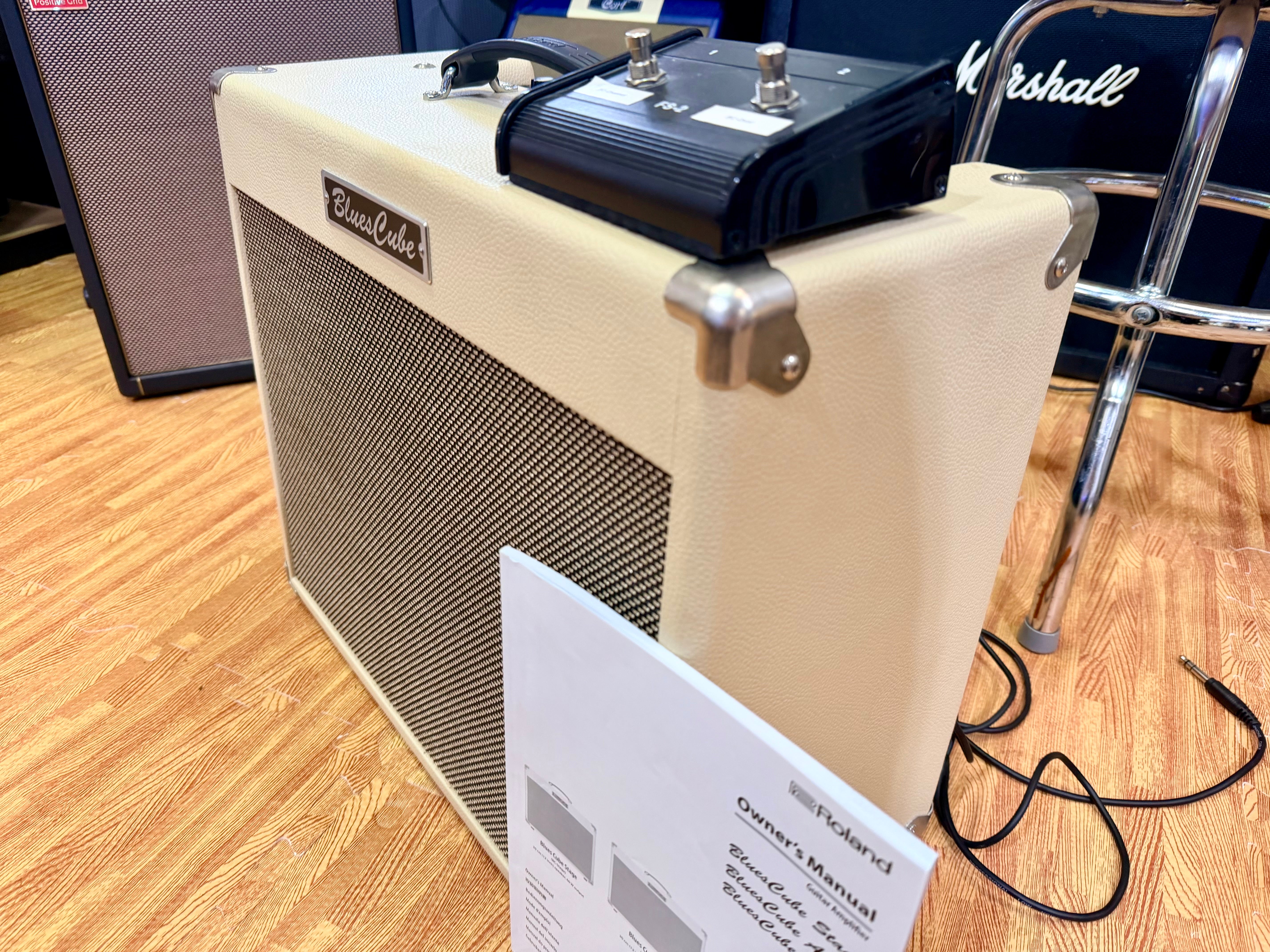 Roland Blues Cube Stage 60 Guitar Amplifier~ Tube Logic Valve 60w Combo Amp 🎸
