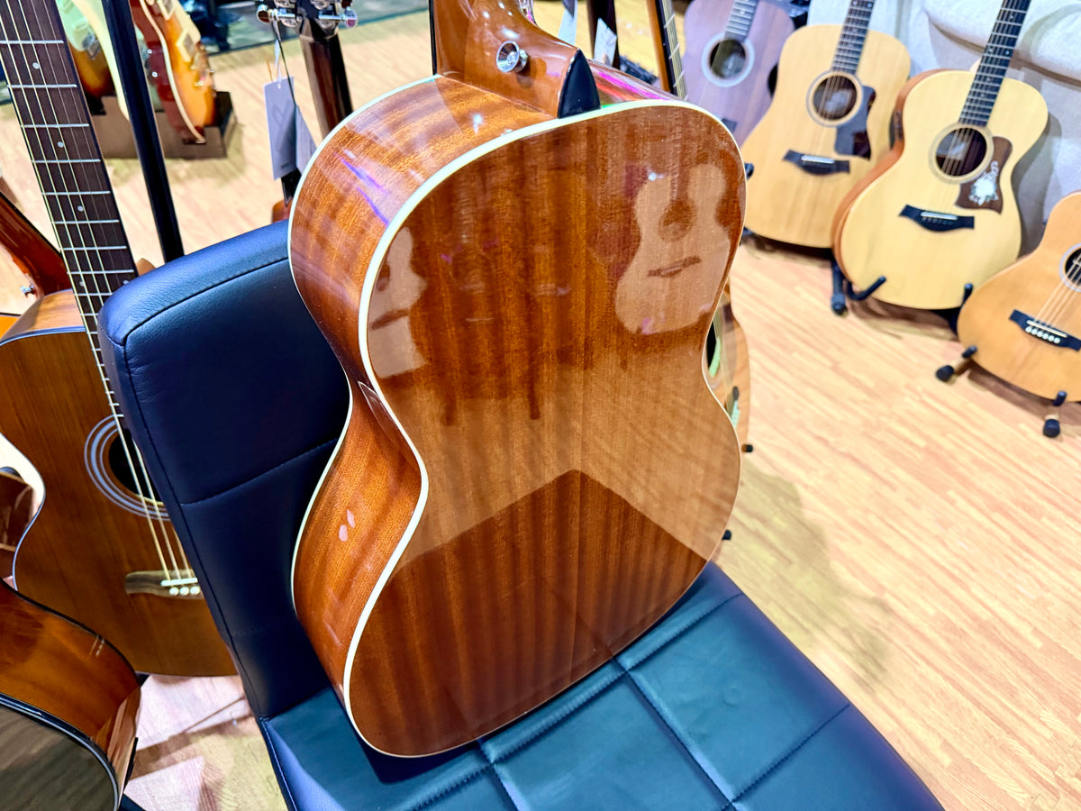 Vintage V900PNC Solid Spruce Parlour Acoustic Guitar~ Orchestral OM Solid Top