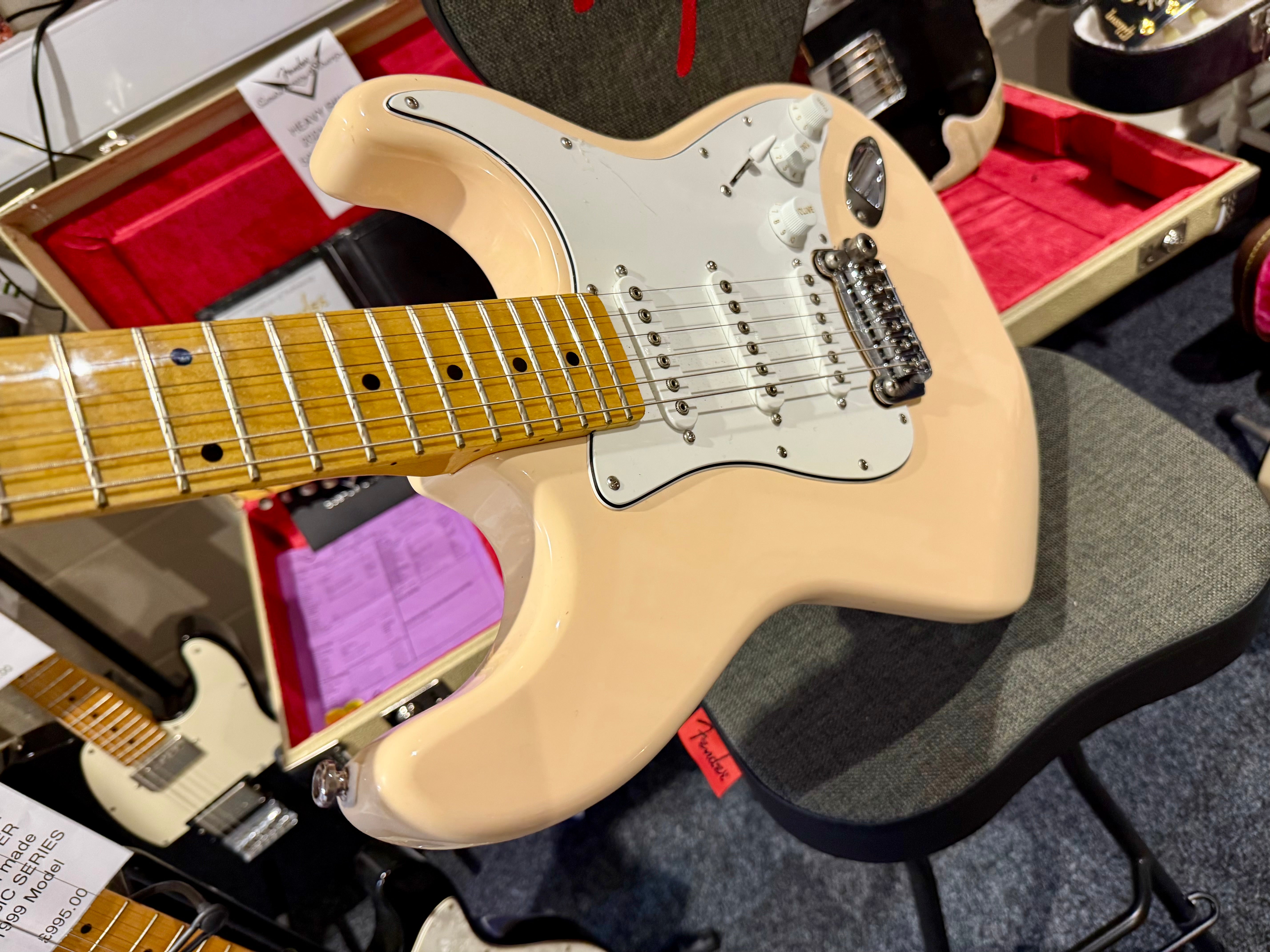 🔥EX-DEMO🔥 G&L Tribute S-500 Strat Style Electric Guitar~ Vintage White!