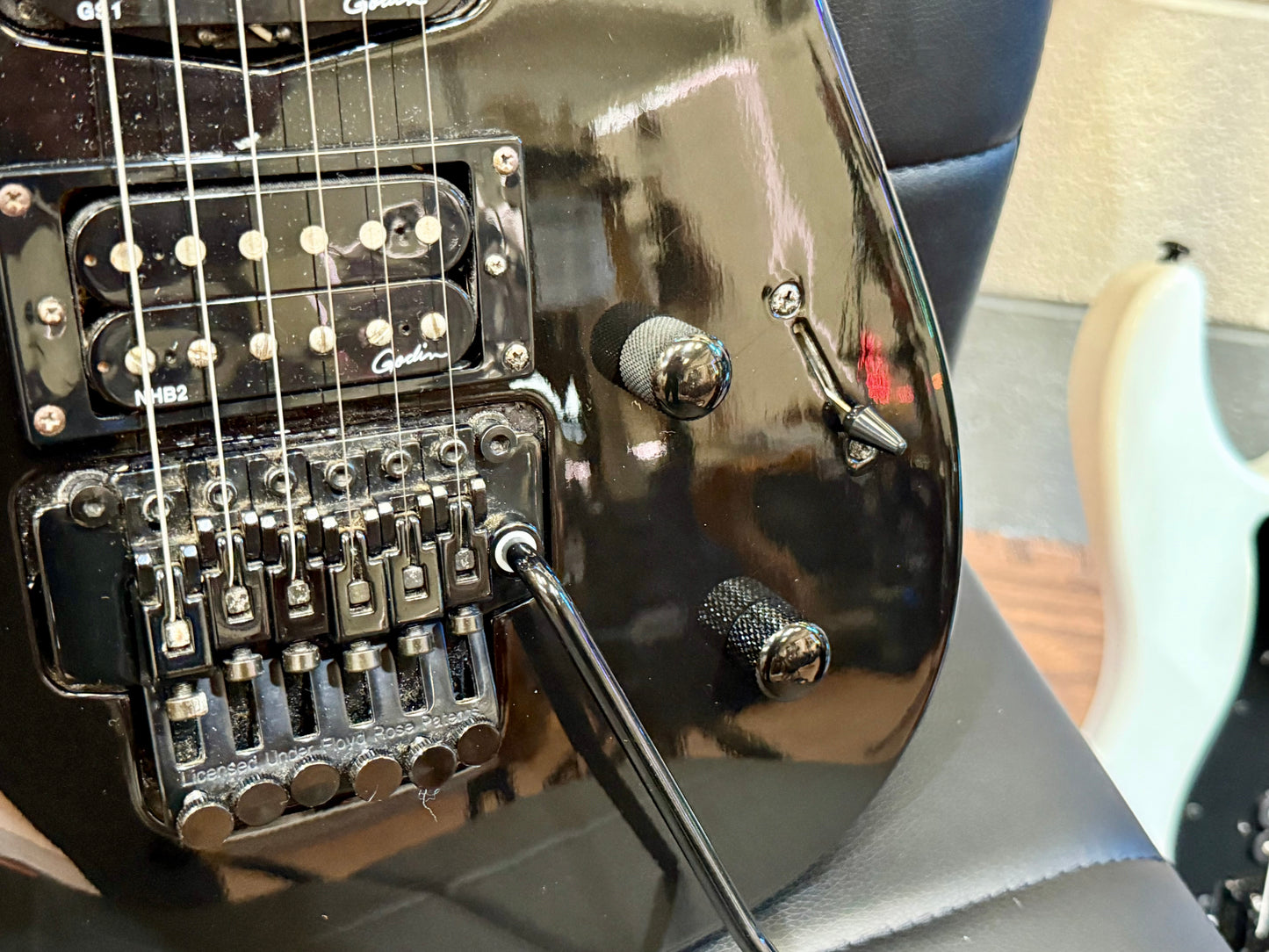 🔥VERY RARE🔥 Godin Freeway Floyd Superstrat Electric Guitar~ Black Pearl~ Case!