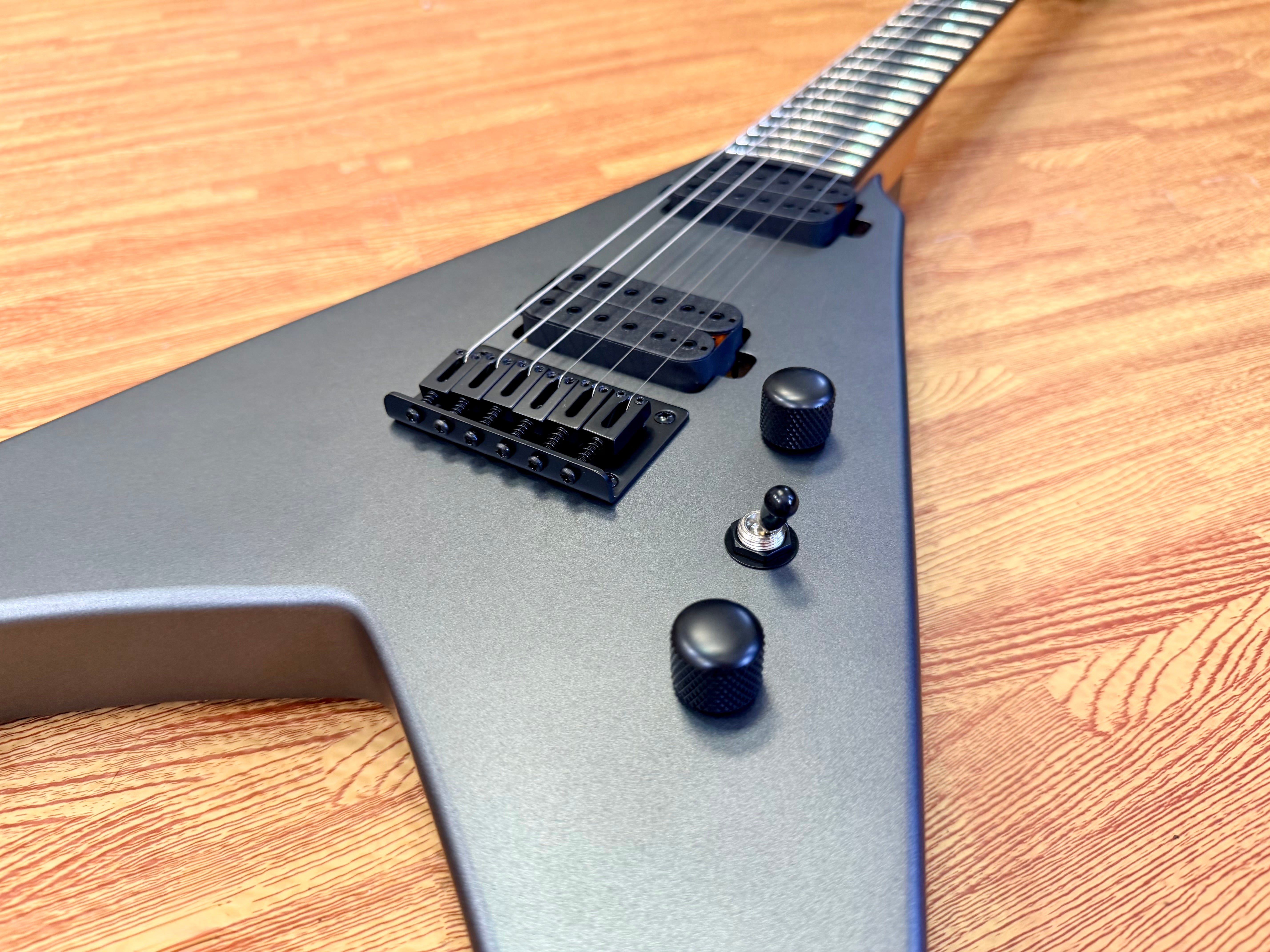 ⚡️NEW⚡️ Spira V-400 Satin Black Electric Guitar~ HH Locking Tuners~ Flying V!