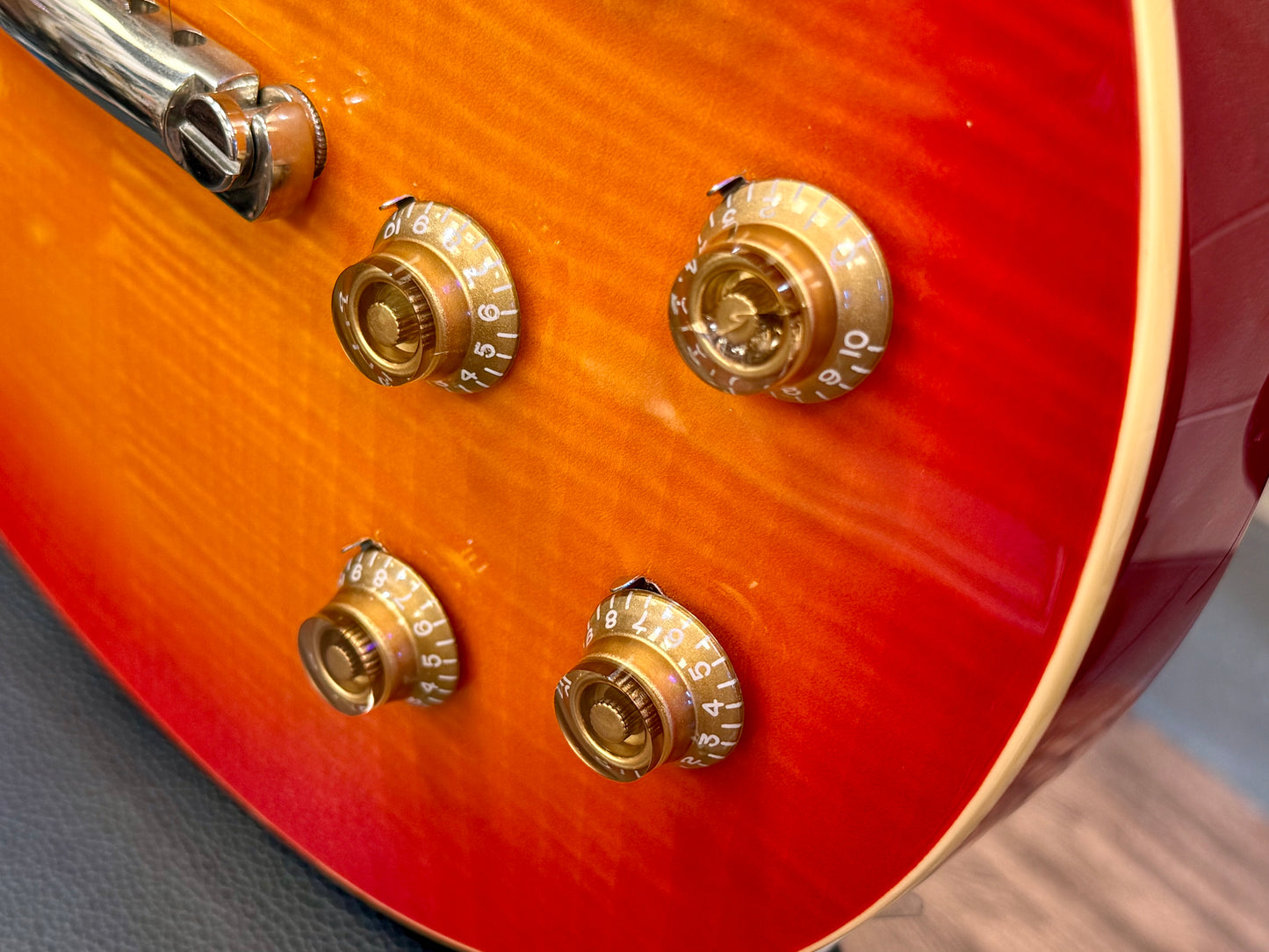 🌟2018🌟 Fernandes Burny Super Grade Les Paul Electric Guitar~ Cherry Sunburst!