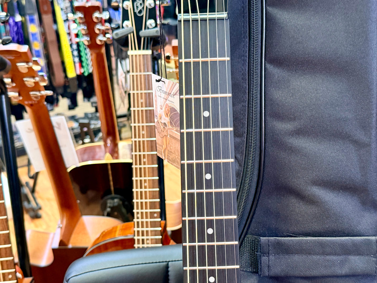 ✨NEW✨ Brunswick BT200 3/4 Travel Acoustic Guitar In Natural With Gig Bag!