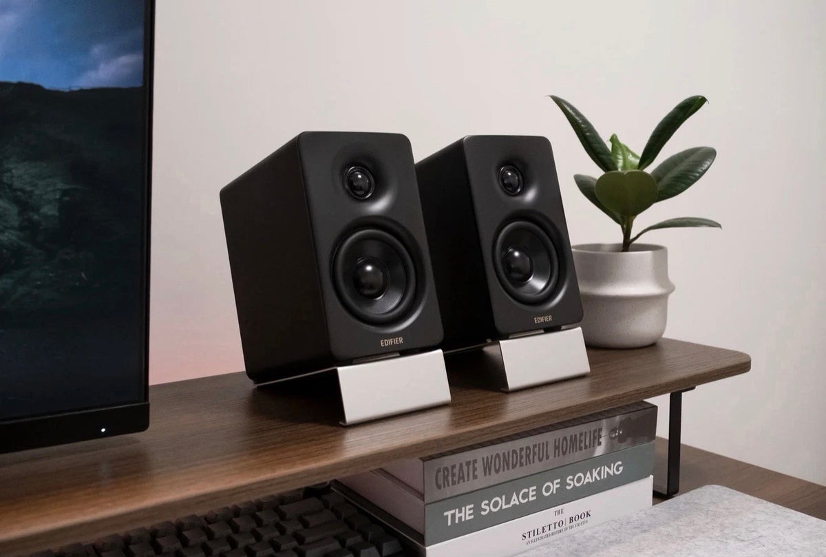 Edifier M60 Hi-Res Black Active Bookshelf BT Studio Speakers/Monitors with Stands