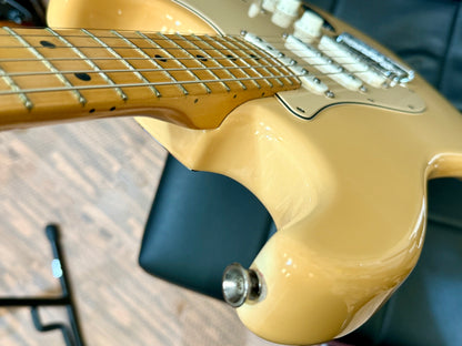 🌟2005 60th Anniversary🌟 Fender American Standard Stratocaster~ Vintage White!