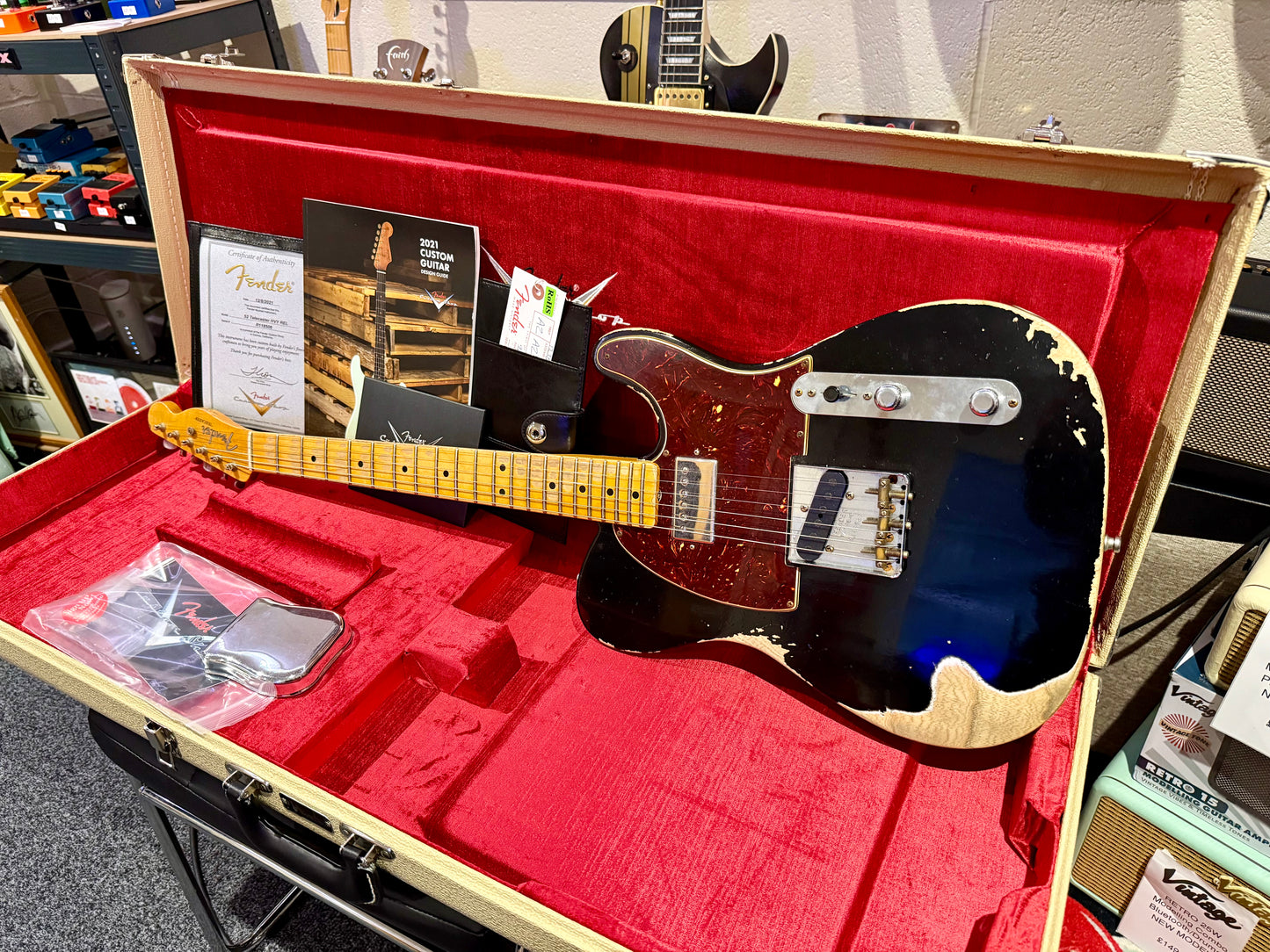 🌟 2021 Fender USA Custom Shop 🌟52' Telecaster Heavy Relic~ Black~ Case & Candy