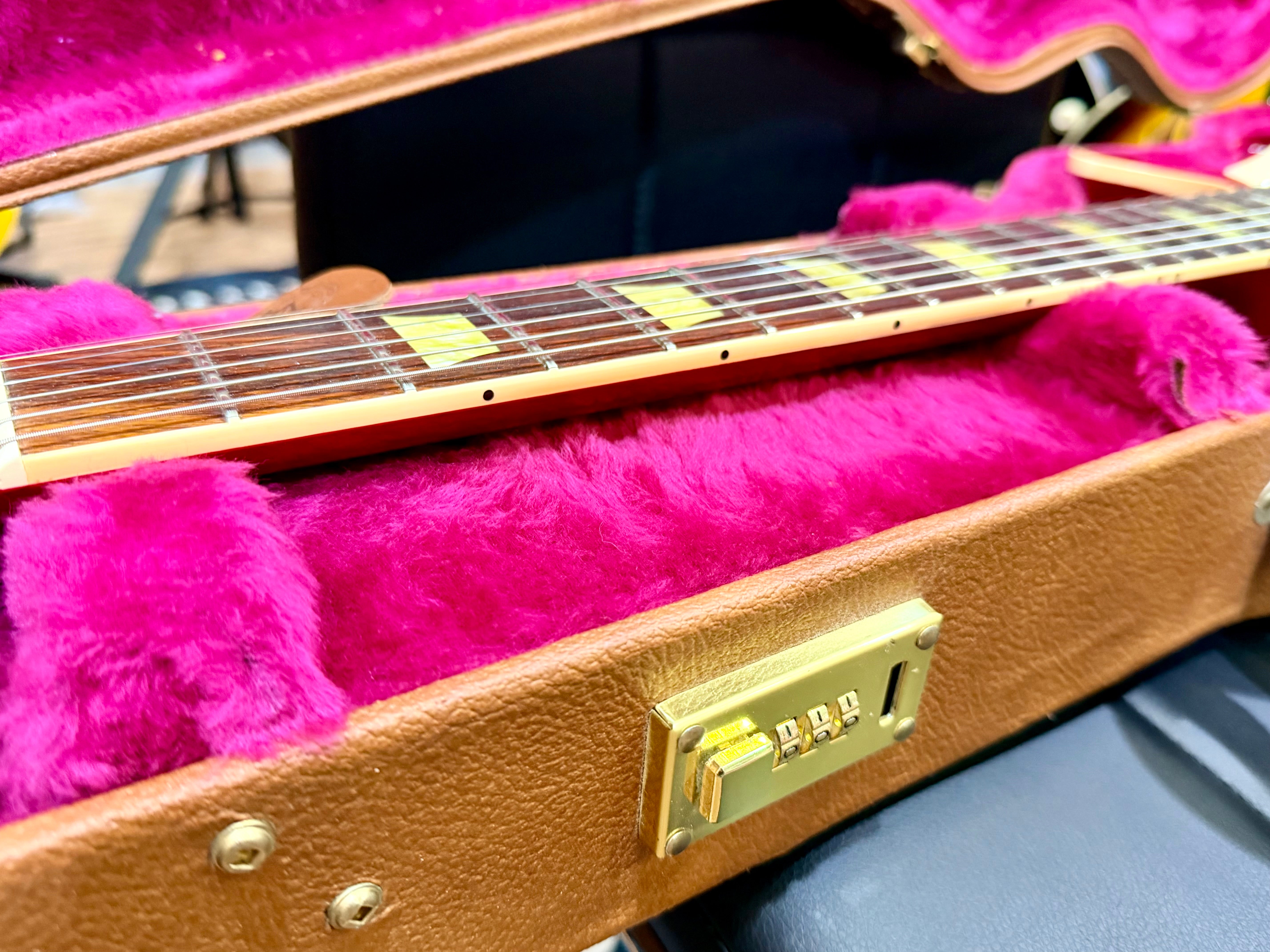 🔥2000🔥 Gibson Les Paul Classic 1960 Reissue~ USA~ Cherry Sunburst + Hard Case!
