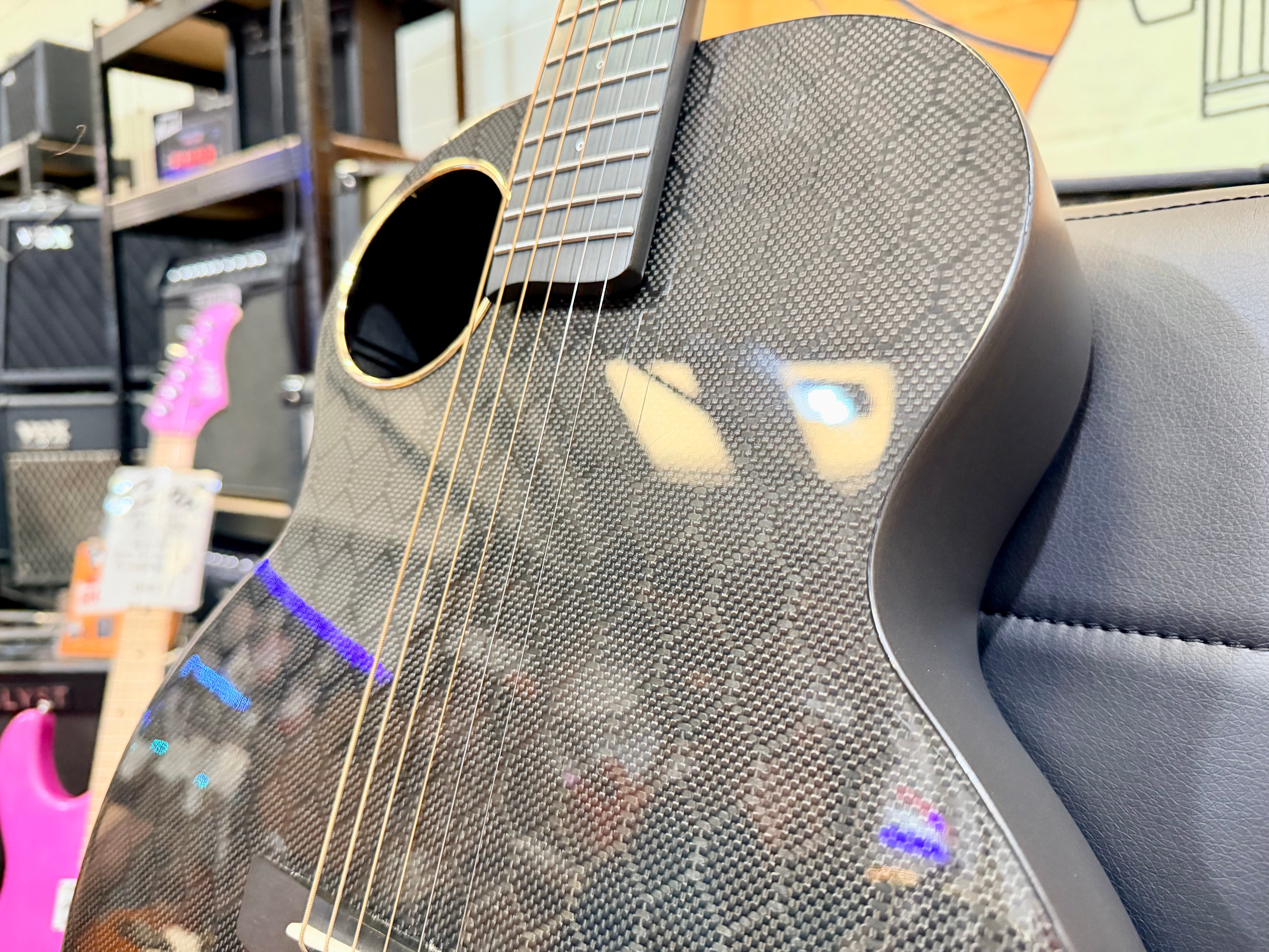 🔥MINT🔥 Enya X4 Pro Mini/EQ Carbon Fibre Electro-Acoustic Smart Guitar + Case!
