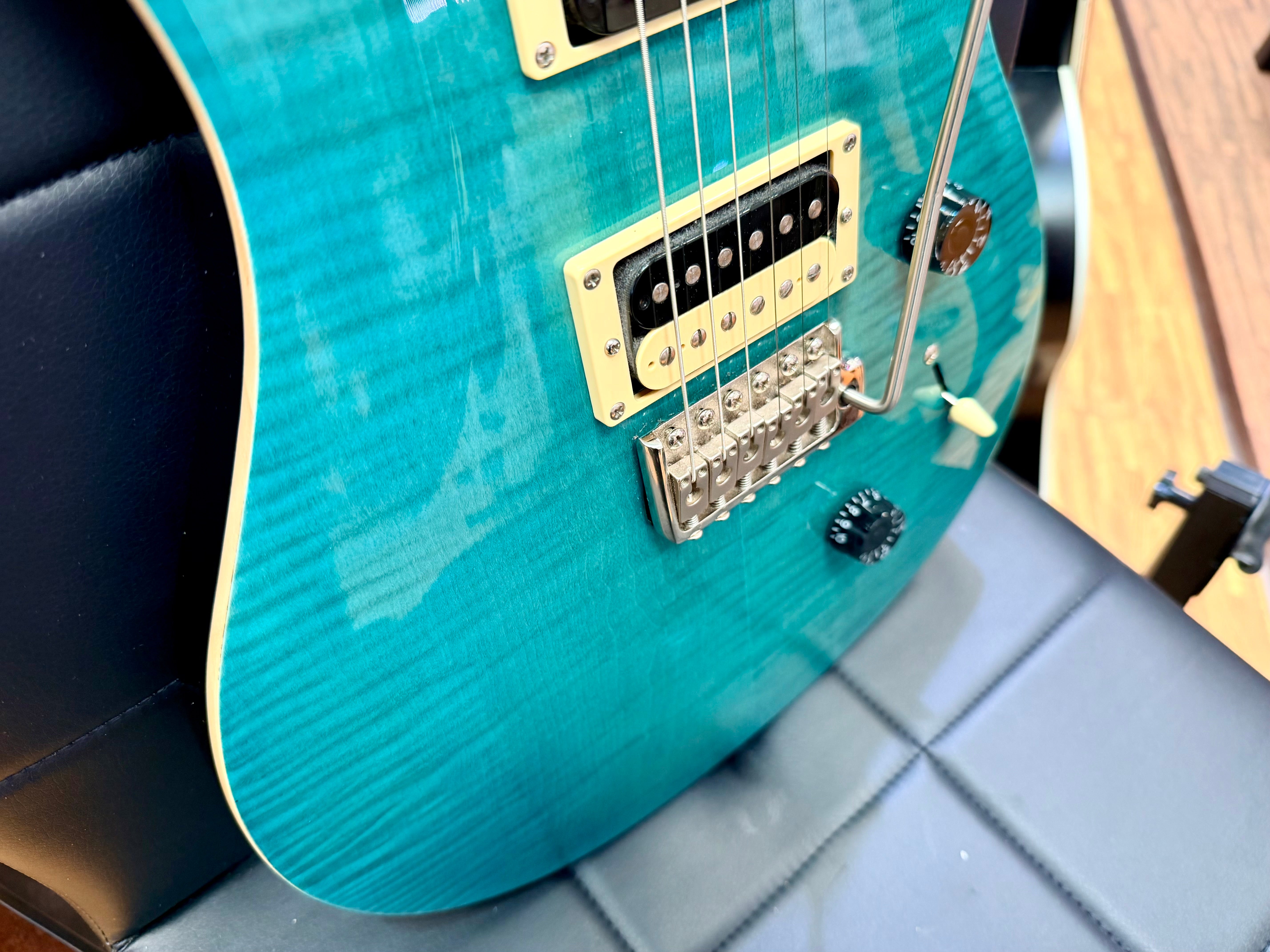 ✨RARE✨ PRS SE Custom 24 Roasted Maple Limited Edition~ Sapphire Turquoise + Bag