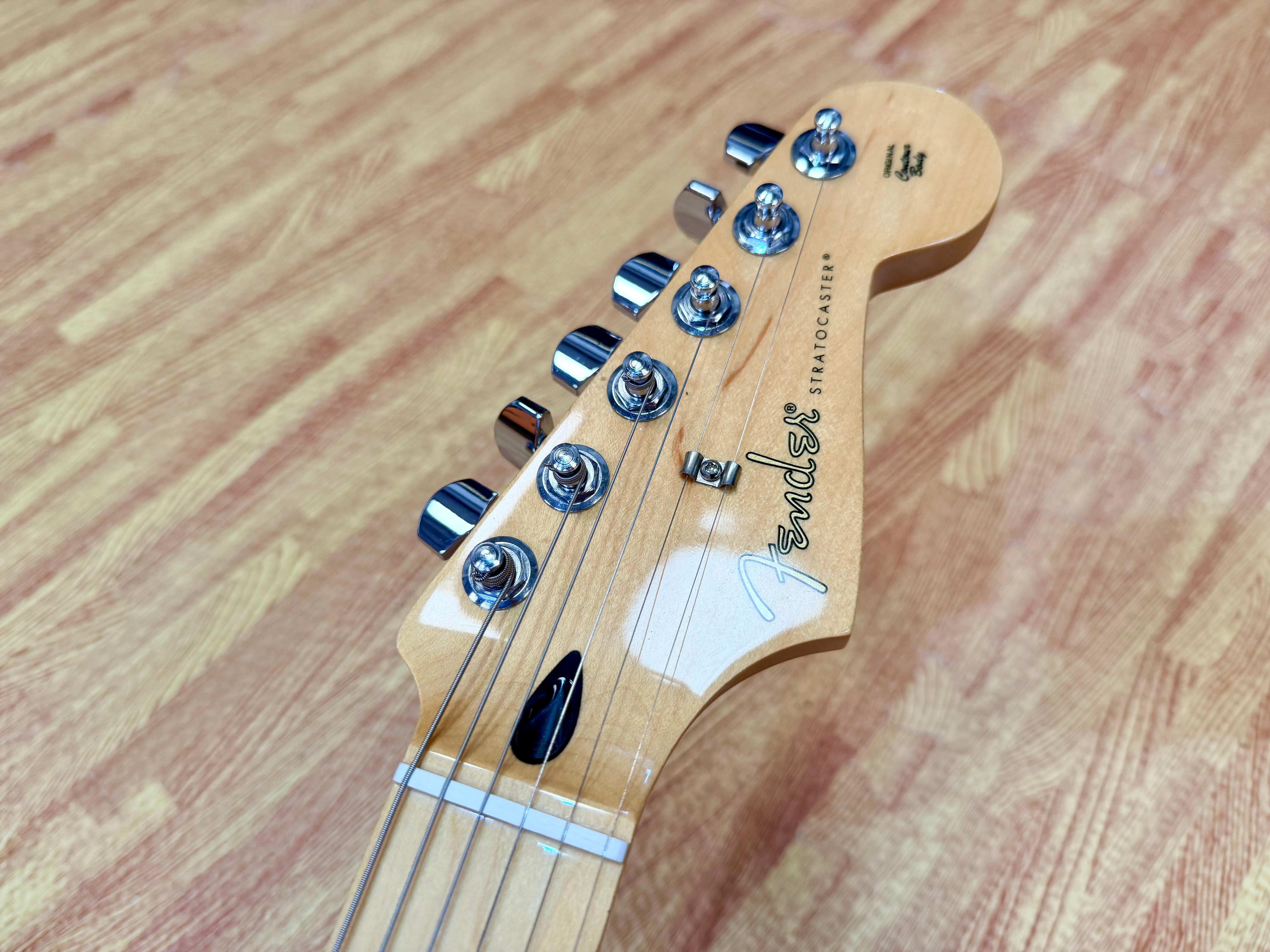✨2018✨ Fender Player Stratocaster~ Buttercream~ Maple Neck~ Made in Mexico!