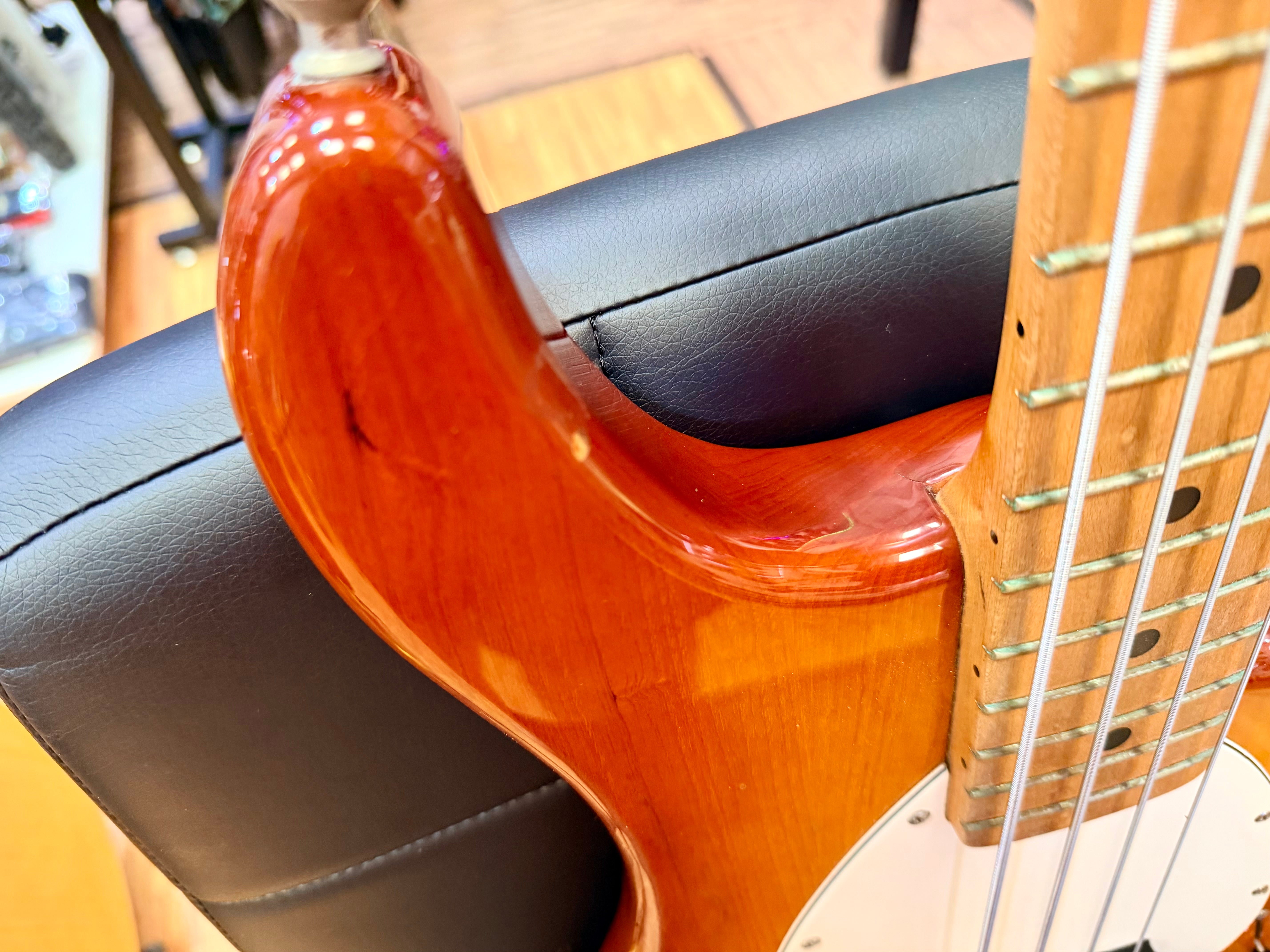 🇺🇸 Ernie Ball Music Man StingRay 4H 3EQ USA~ Honey Burst~ 2000 + Case 🇺🇸