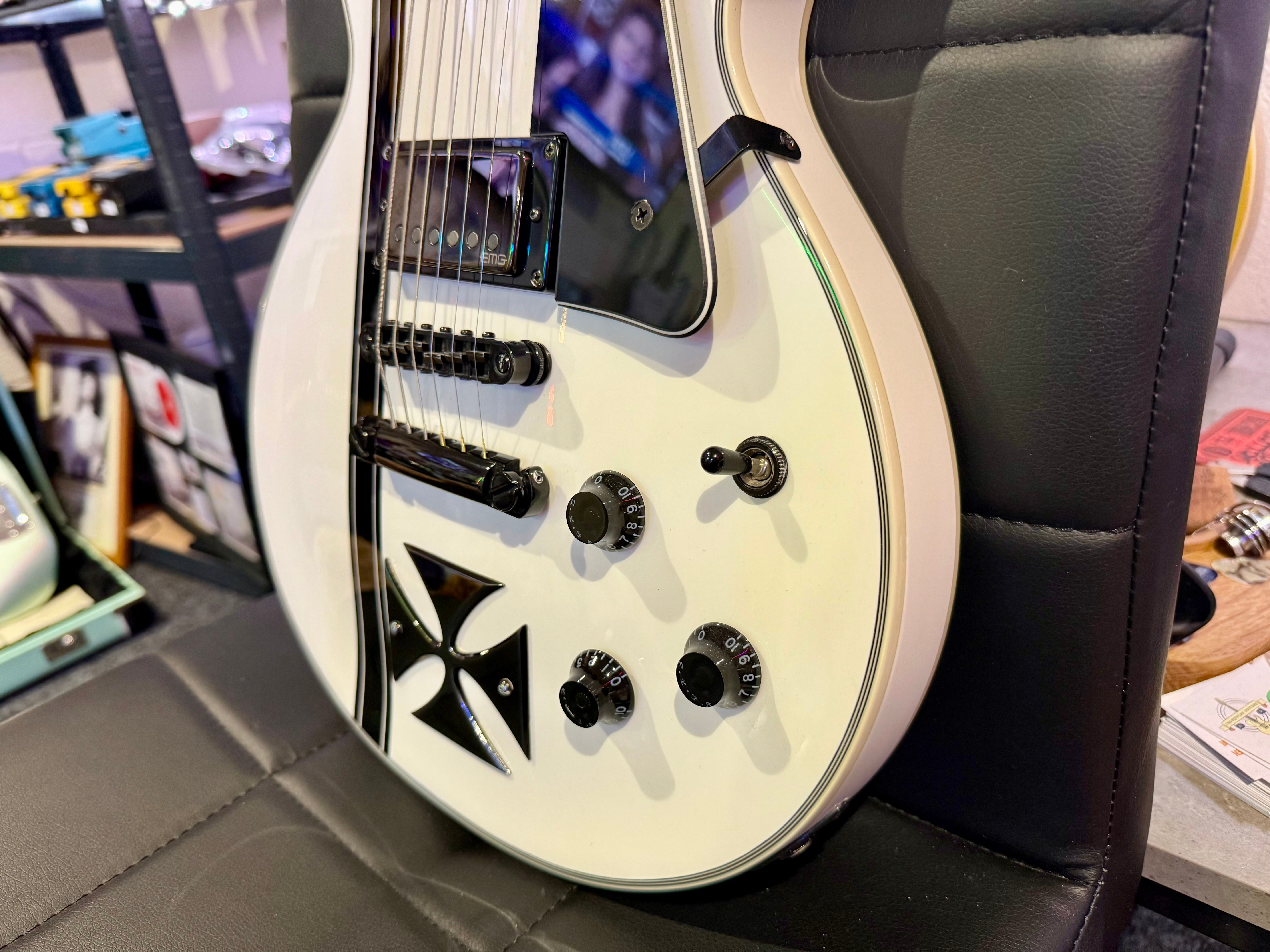 🔥MINT🔥 ESP LTD James Hetfield Iron Cross Signature~ Metallica~ Snow White~2018