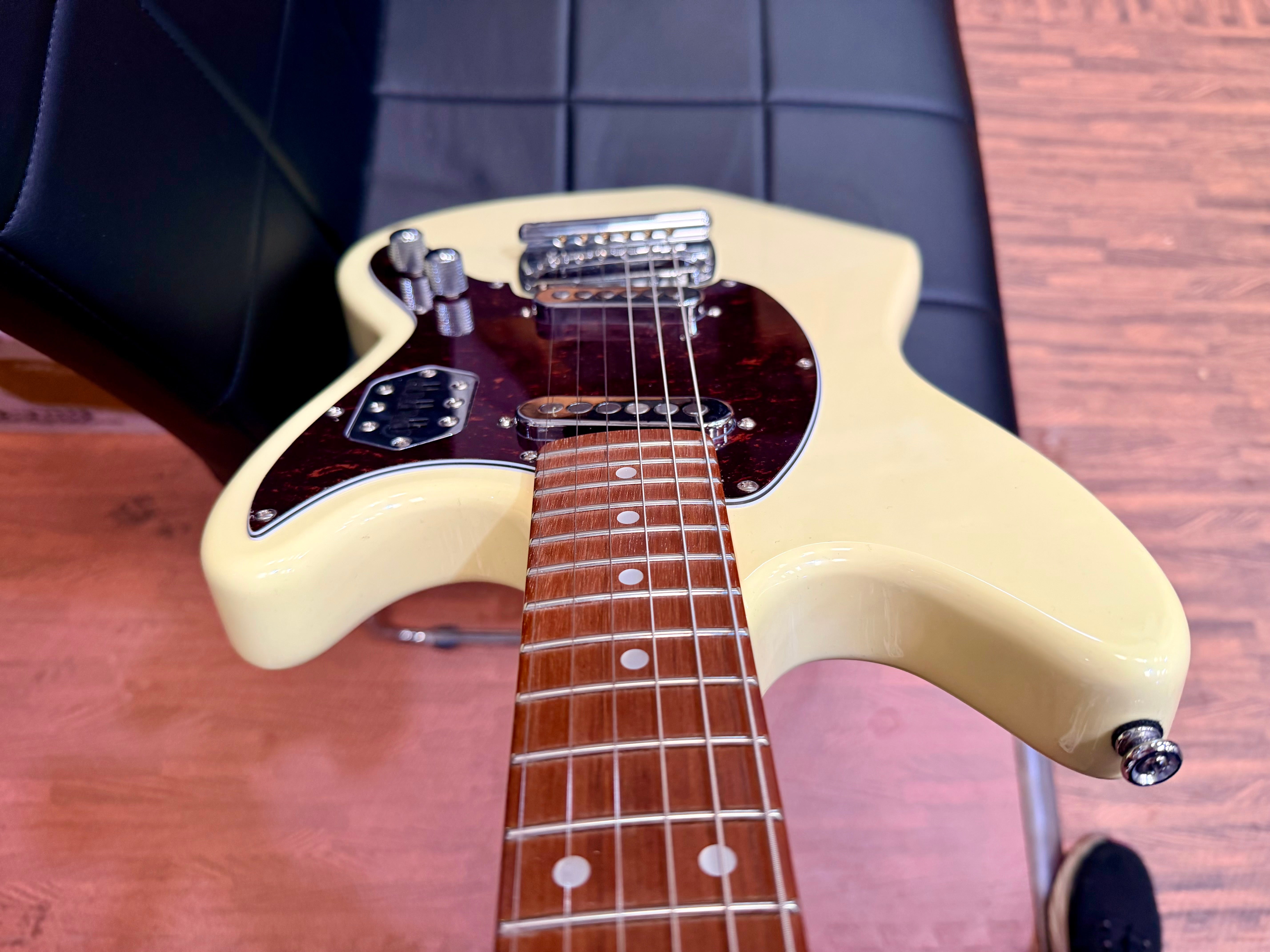 🔥NEW🔥 Vintage REVO Series 'Colt' SS Twin Electric Guitar ~ Vintage White!