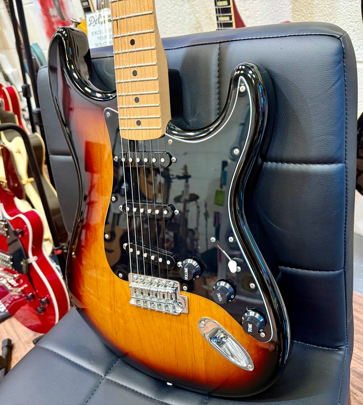 🌟2013🌟 Fender Mexican Standard Stratocaster~ Brown Sunburst~ Lovely Condition!