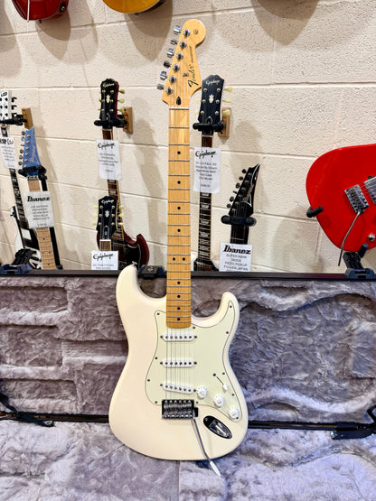 🌟2014🌟 Fender Standard Stratocaster~ Mexican Strat~ Arctic White~ Hard Case!