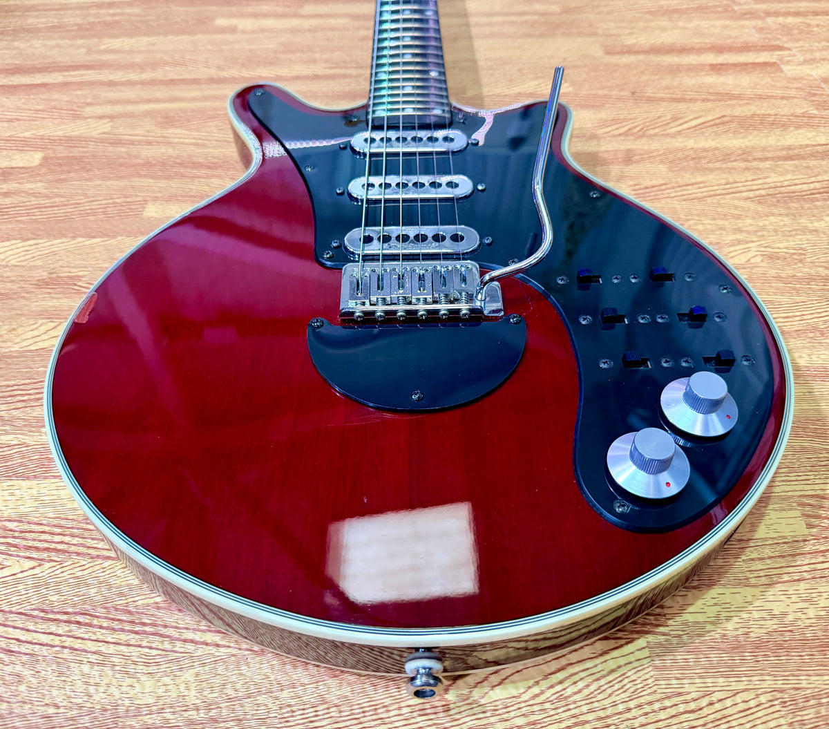 ⚡️2003⚡️ Burns London Brian May Signature Red Special~ Cherry Red Korean Made!