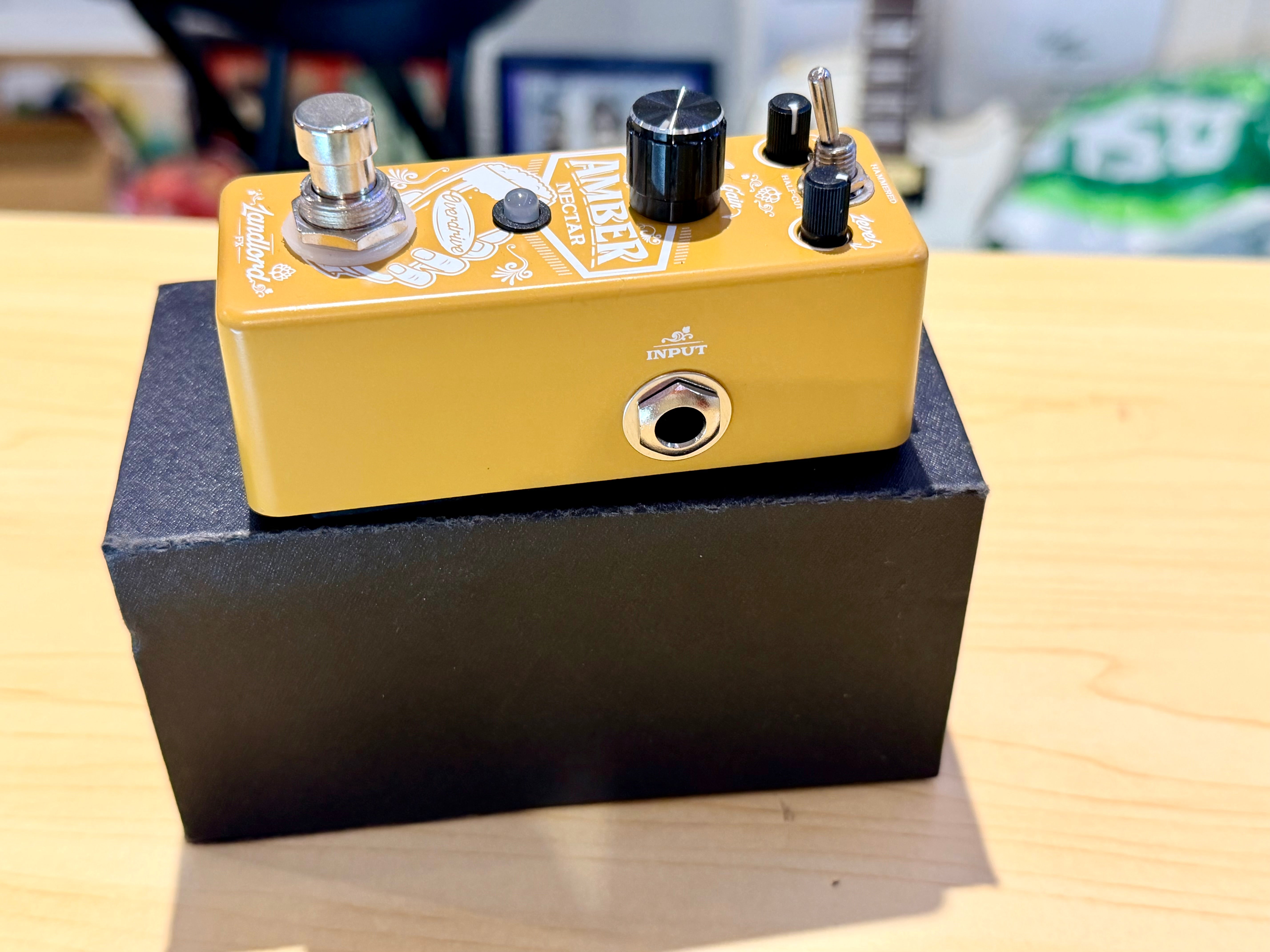 🎸 Landlord FX Amber Nectar Overdrive Guitar Effects Pedal~ boxed 🎸