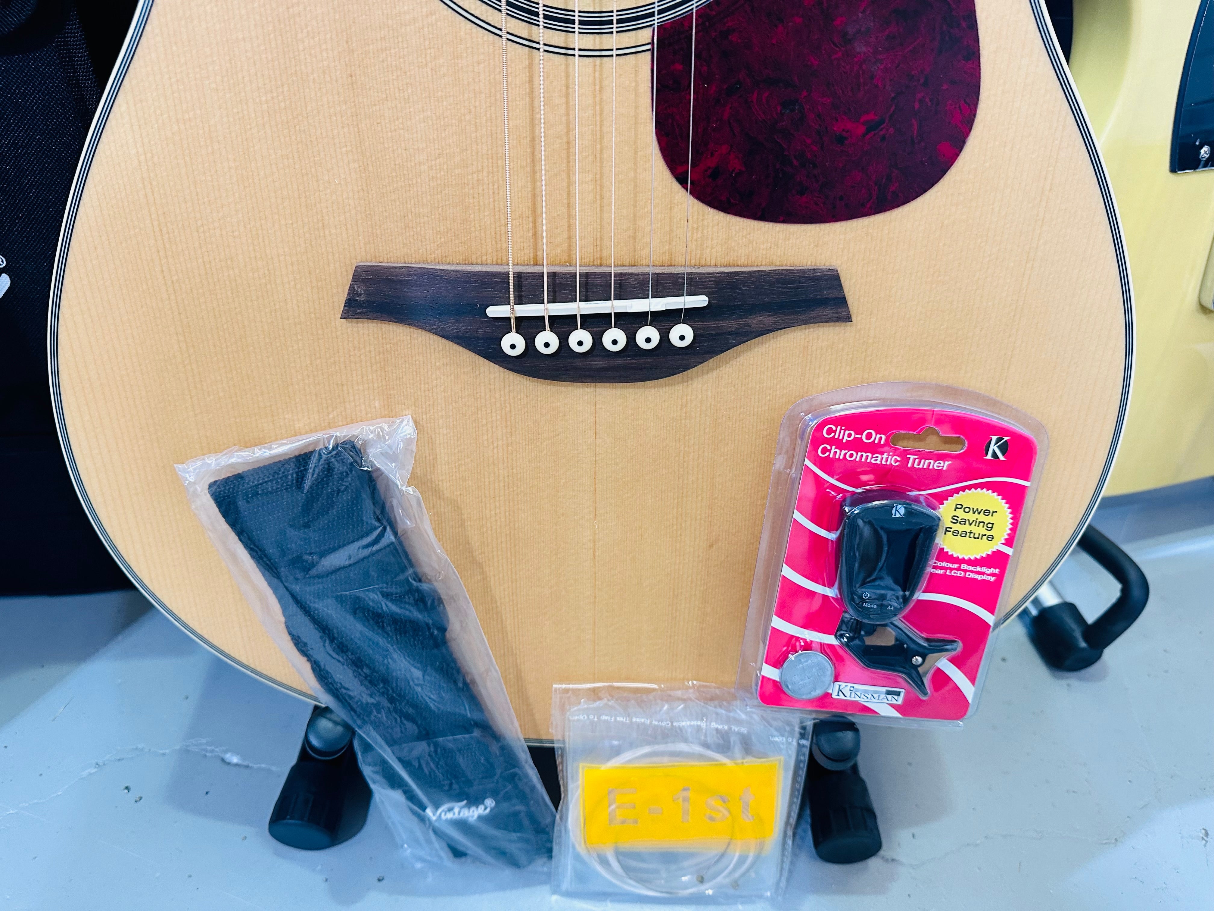 🌟NEW SPECIAL OFFER🌟 Vintage V300 Acoustic Folk Guitar Outfit~Full Starter Pack