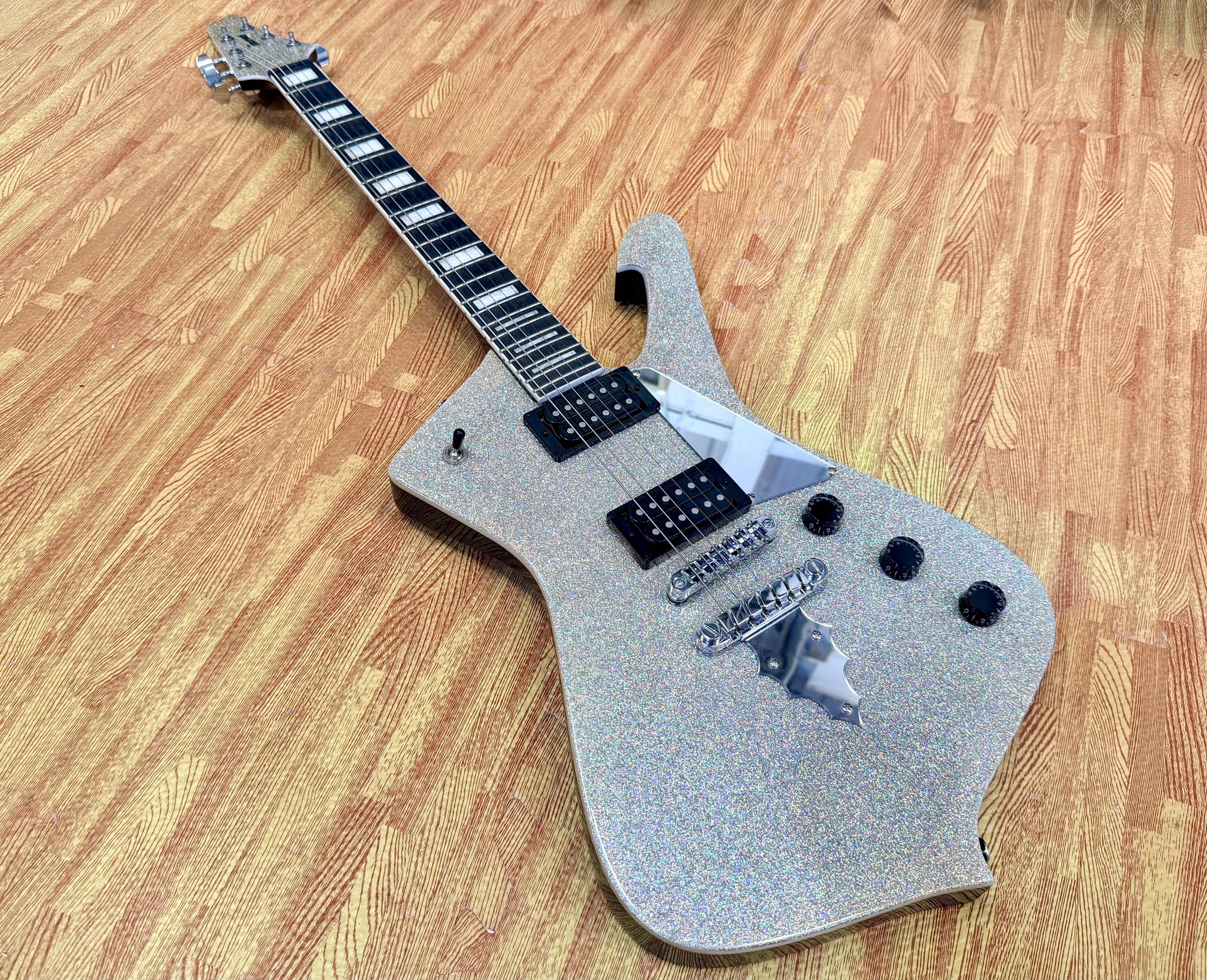 ⚡️2023⚡️ Ibanez PS60 Paul Stanley Signature~ Metallic Silver Sparkle Guitar!