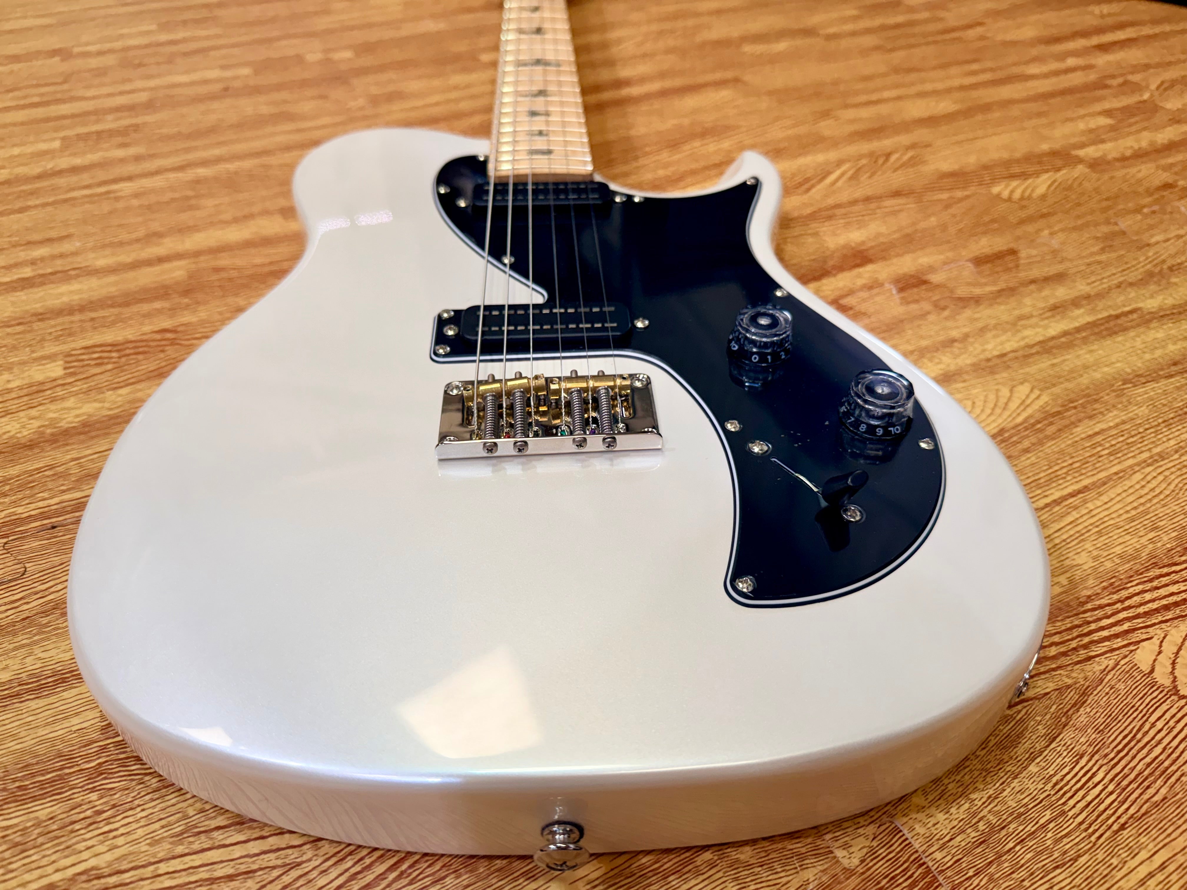 ✨2026✨ PRS SE NF53 in Pearl White with Gig Bag~ Ex-Demo Electric Guitar~ MINT!