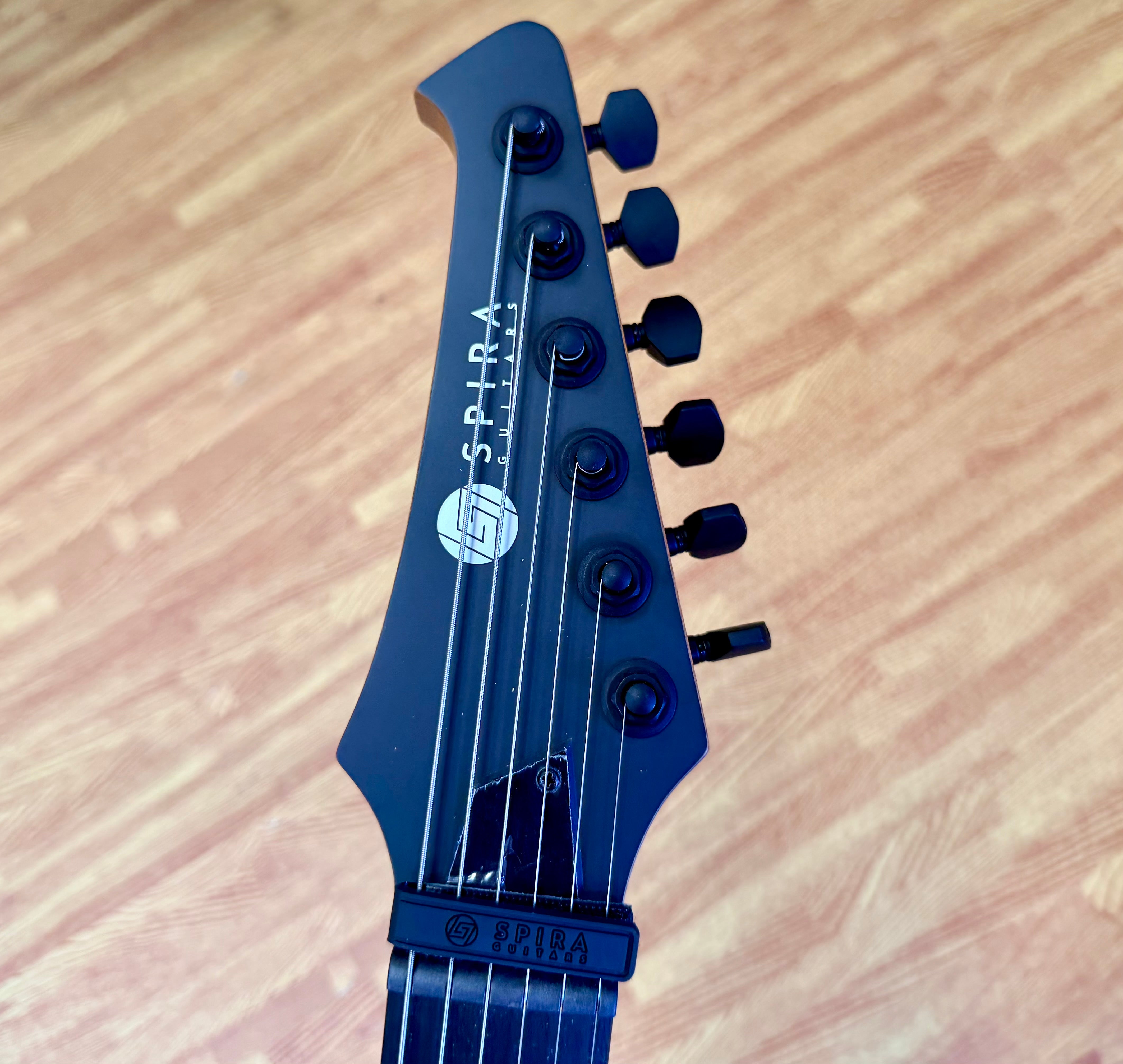 ⚡️NEW⚡️ Spira X-400 Satin White Offset Explorer Electric Guitar HH~ Roasted Neck