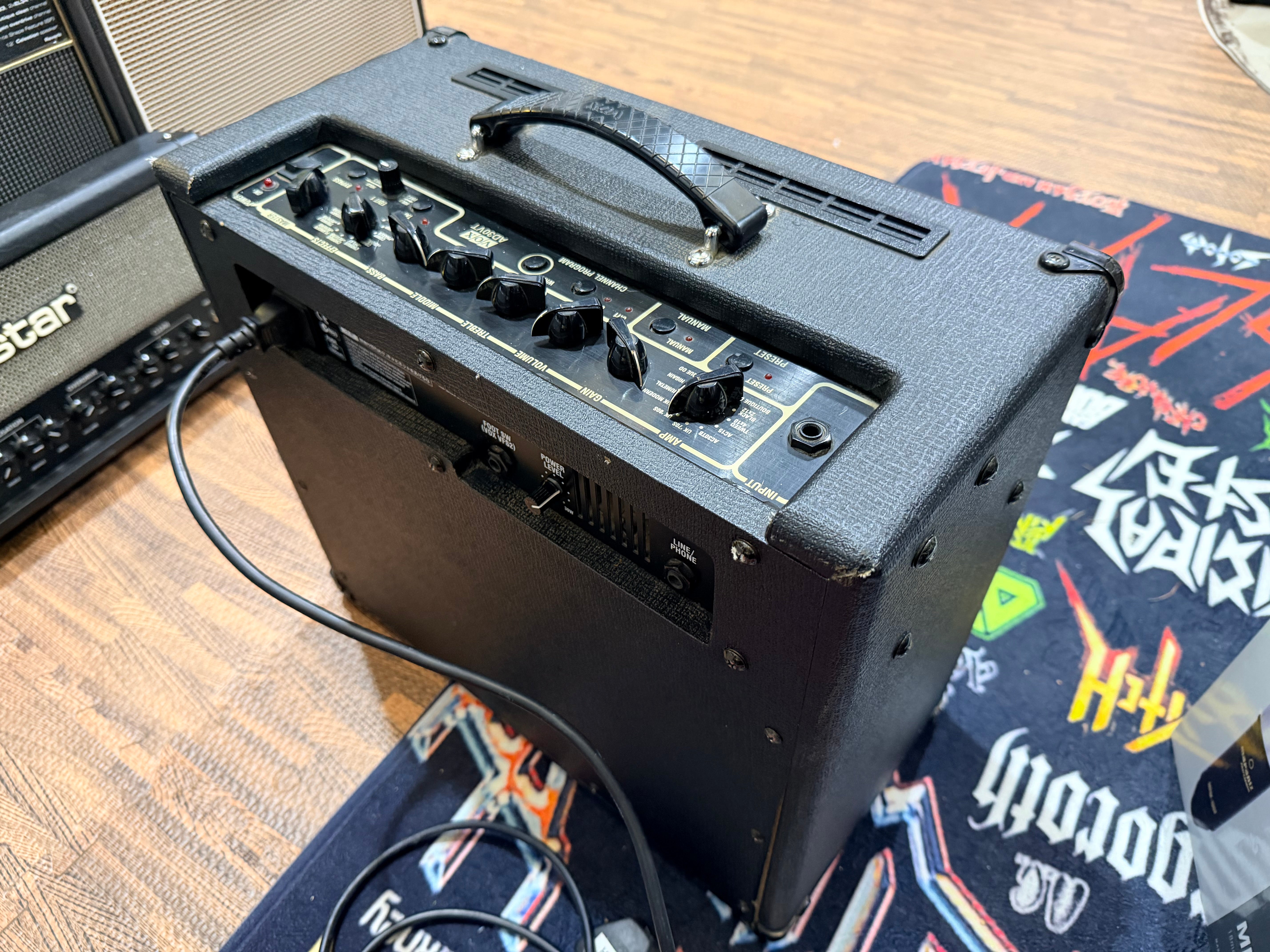 🎸 Vox AD30VT Valvetronix~ Chrome~ 30w Guitar Combo Amplifier Amp~ Black! 🎸