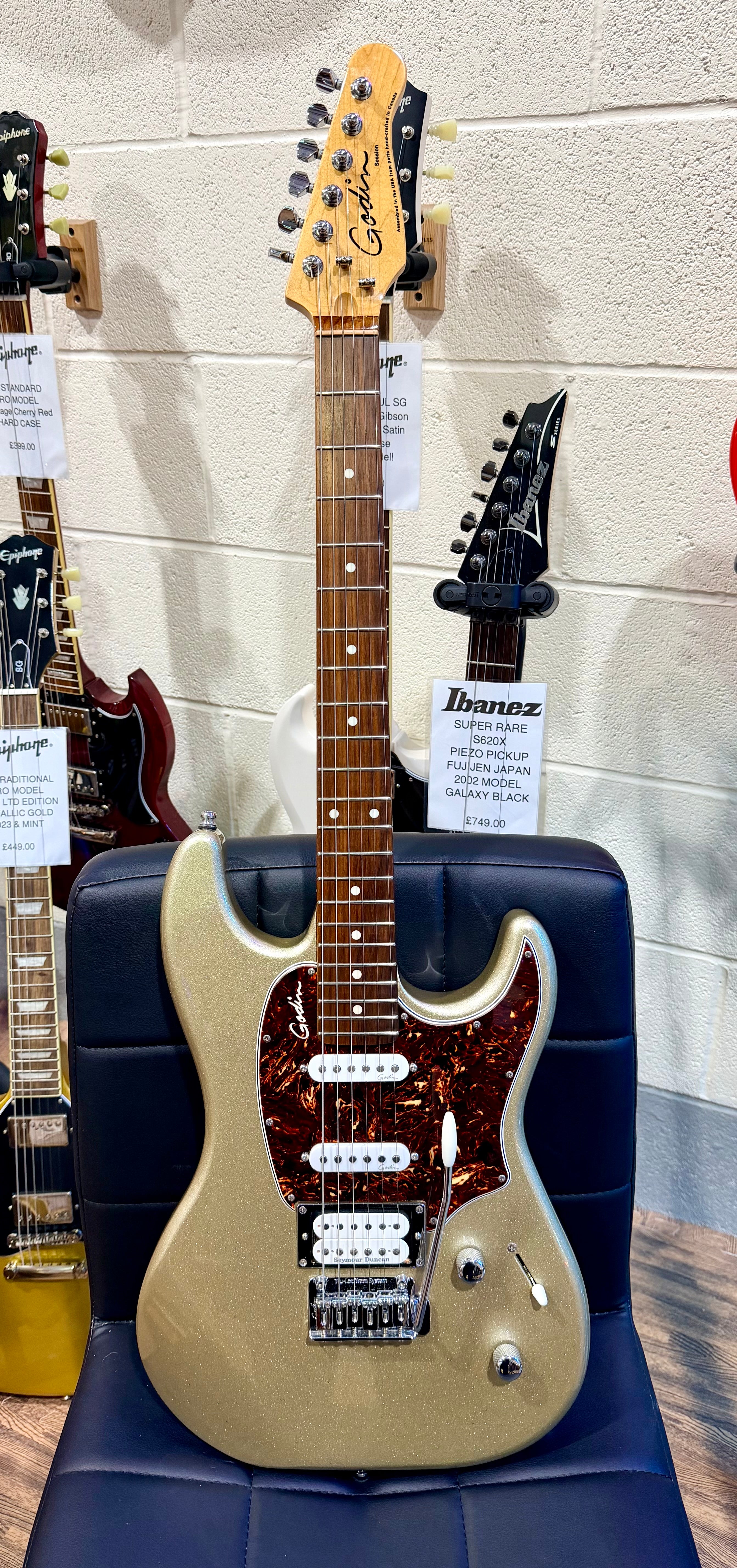 🌟MINT🌟 Godin Session RW LTD~ Silver Gold HG~ Seymour Duncan HSS + Gig Bag!