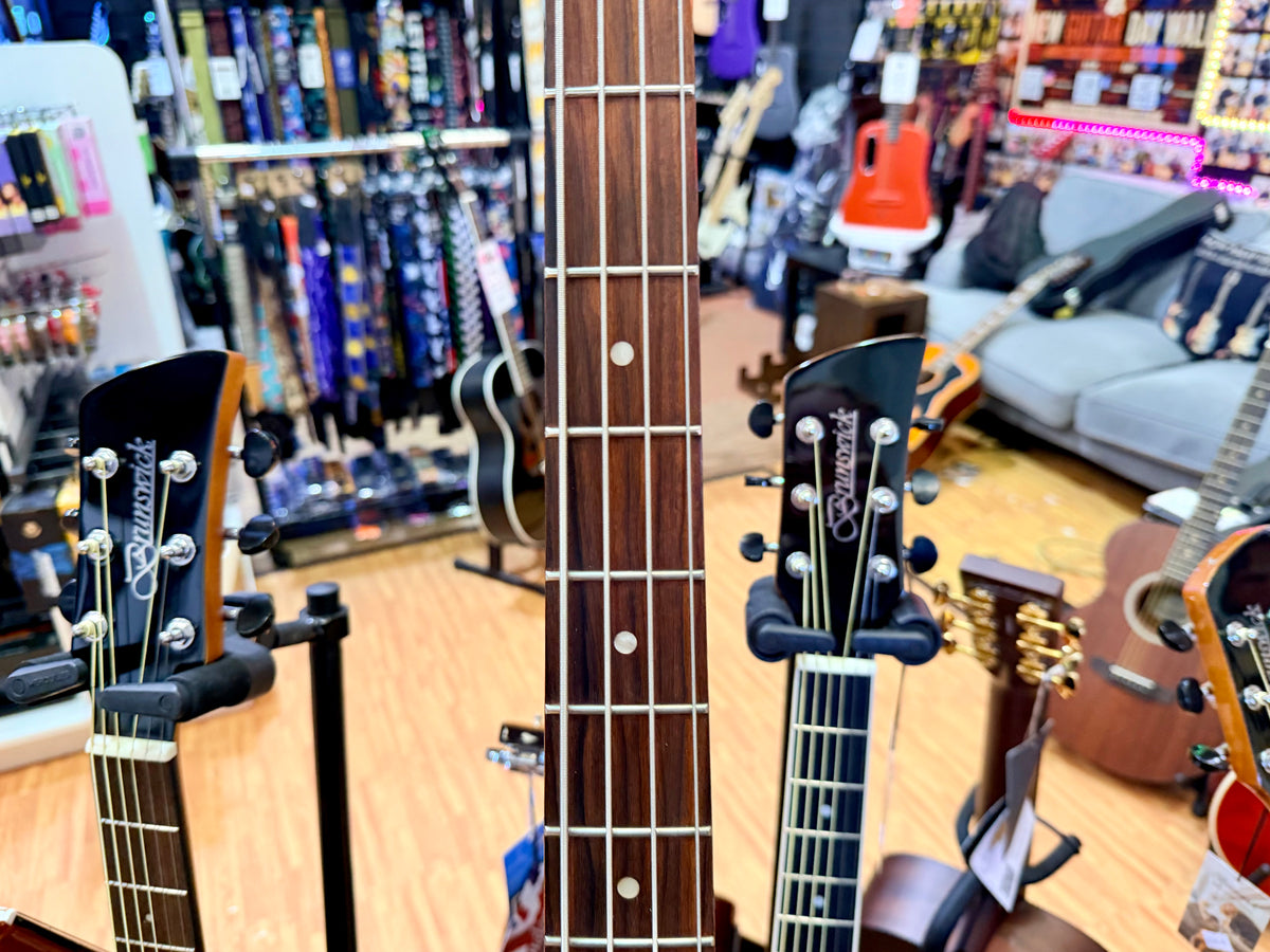 2020 Fender Deluxe Active Jazz Bass~ Surf Pearl~ Pau Ferro~ Noiseless Pickups