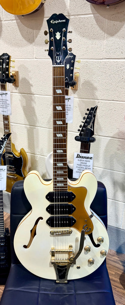 ✨LIMITED EDITION✨ Epiphone Riviera Royale Custom P93~ Pearl White + Hard Case!