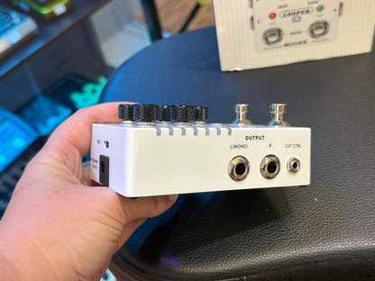 🎸NEW🎸 Mooer Audio Loop X2 Stereo Looper Guitar Effects Pedal!