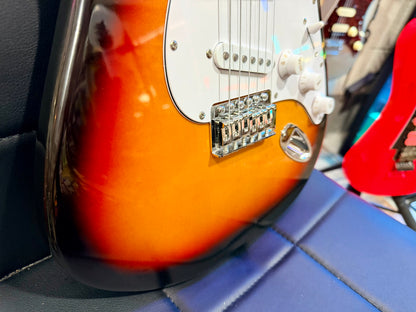 🎄XMAS DEAL🎄 Fazley Classic Series S Electric Guitar Sunburst + Amplifier~ NEW!