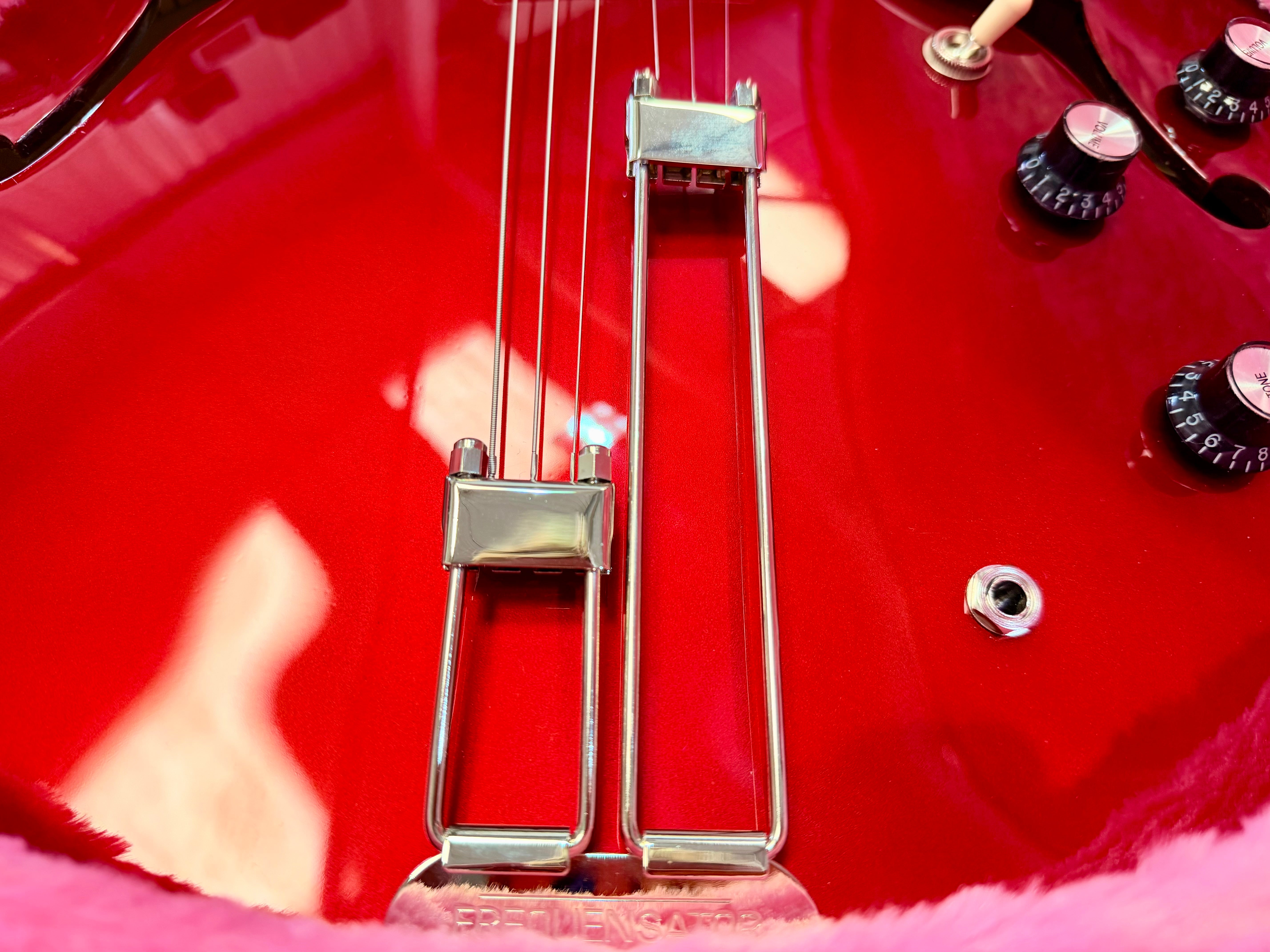 ✨2023✨ Epiphone Riviera Semi-Hollow Sparkling Burgundy~ Frequensator~ Hard Case