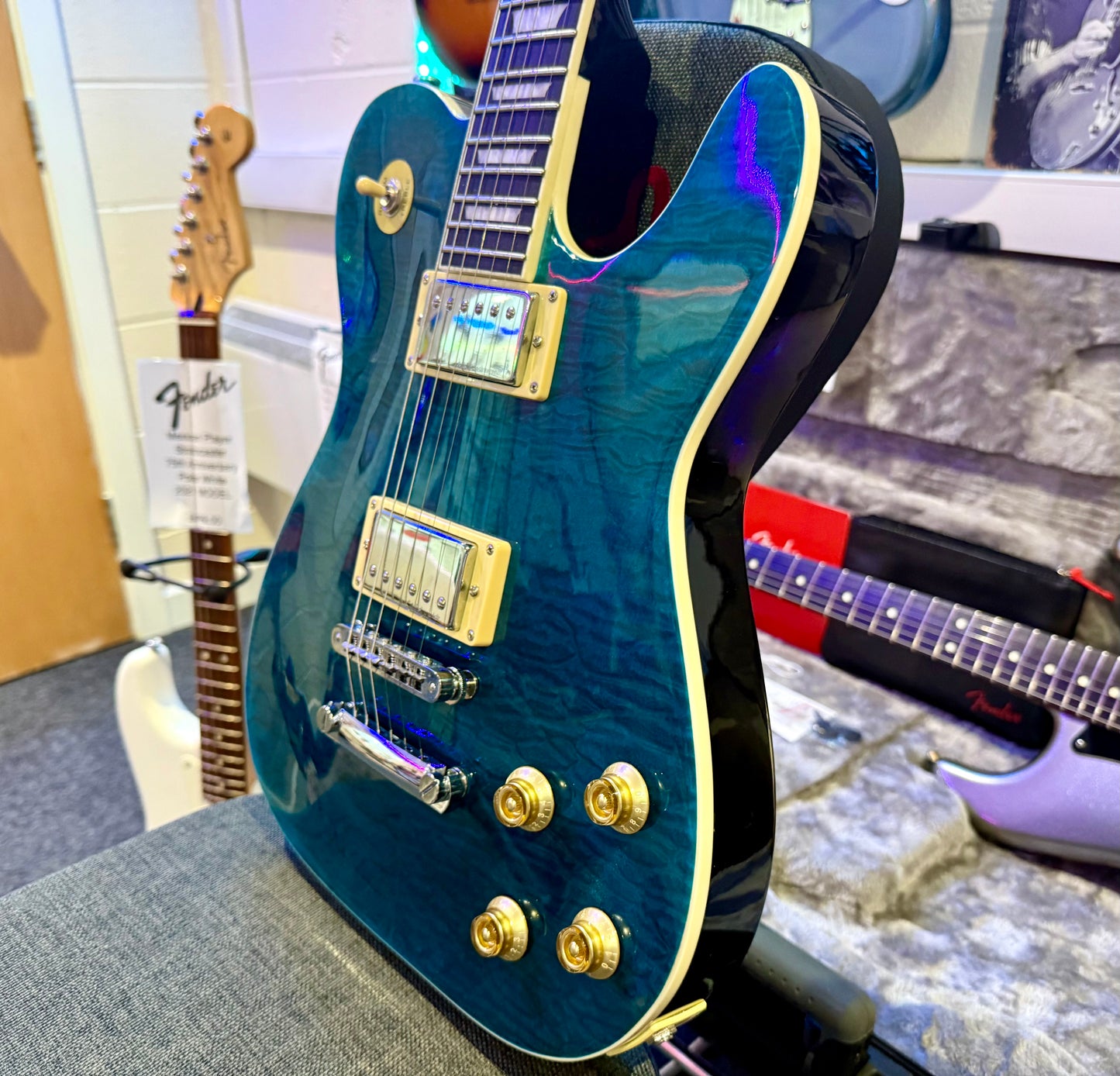 🌟 Jia Lescaster Hybrid Guitar~ Les Paul & Telecaster~Northern Lights Quilted 🌟