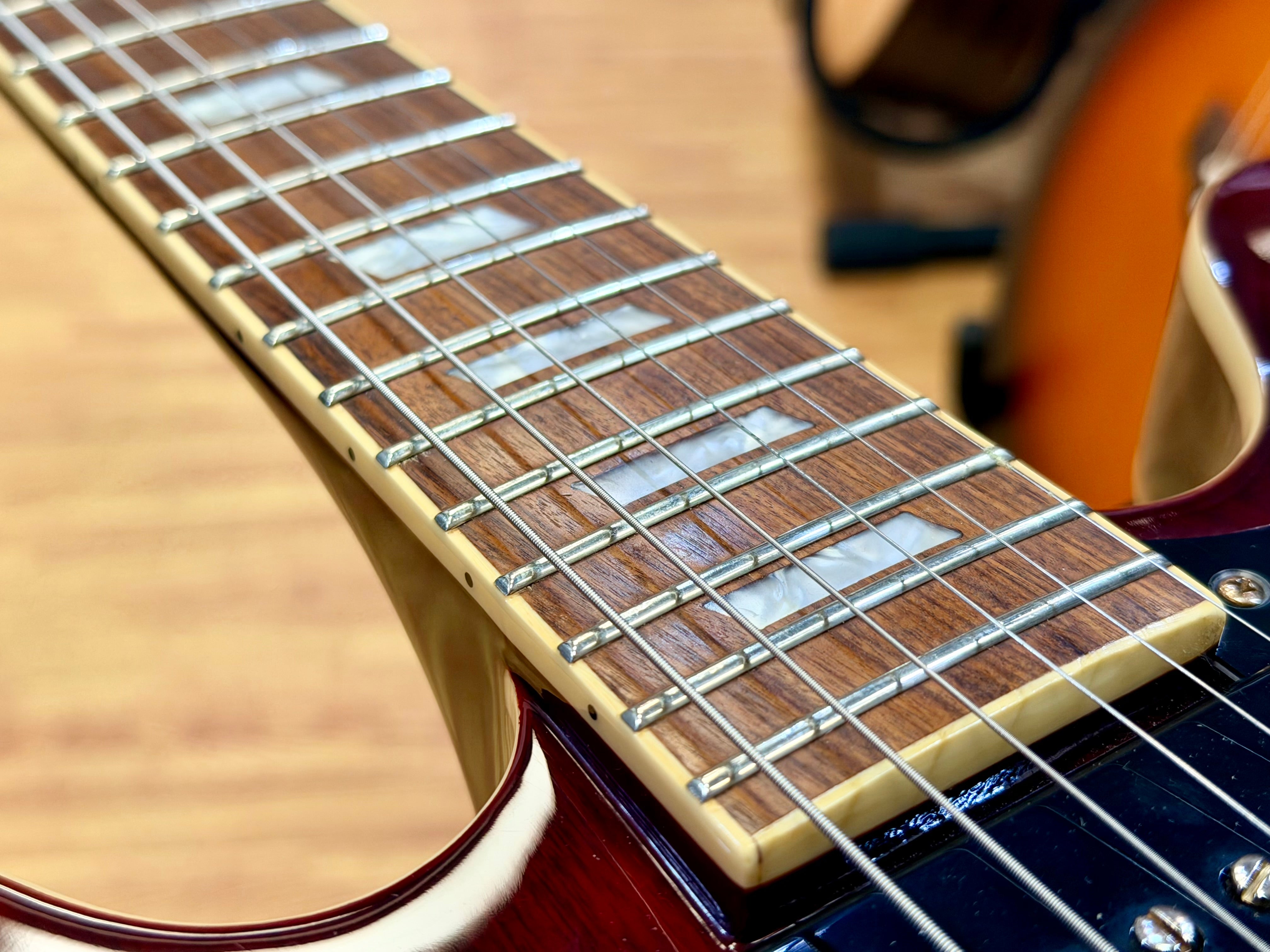 ✨2018✨ Epiphone Riviera Custom P93 Wine Red Bigsby P90 + New Gator Hard Case!