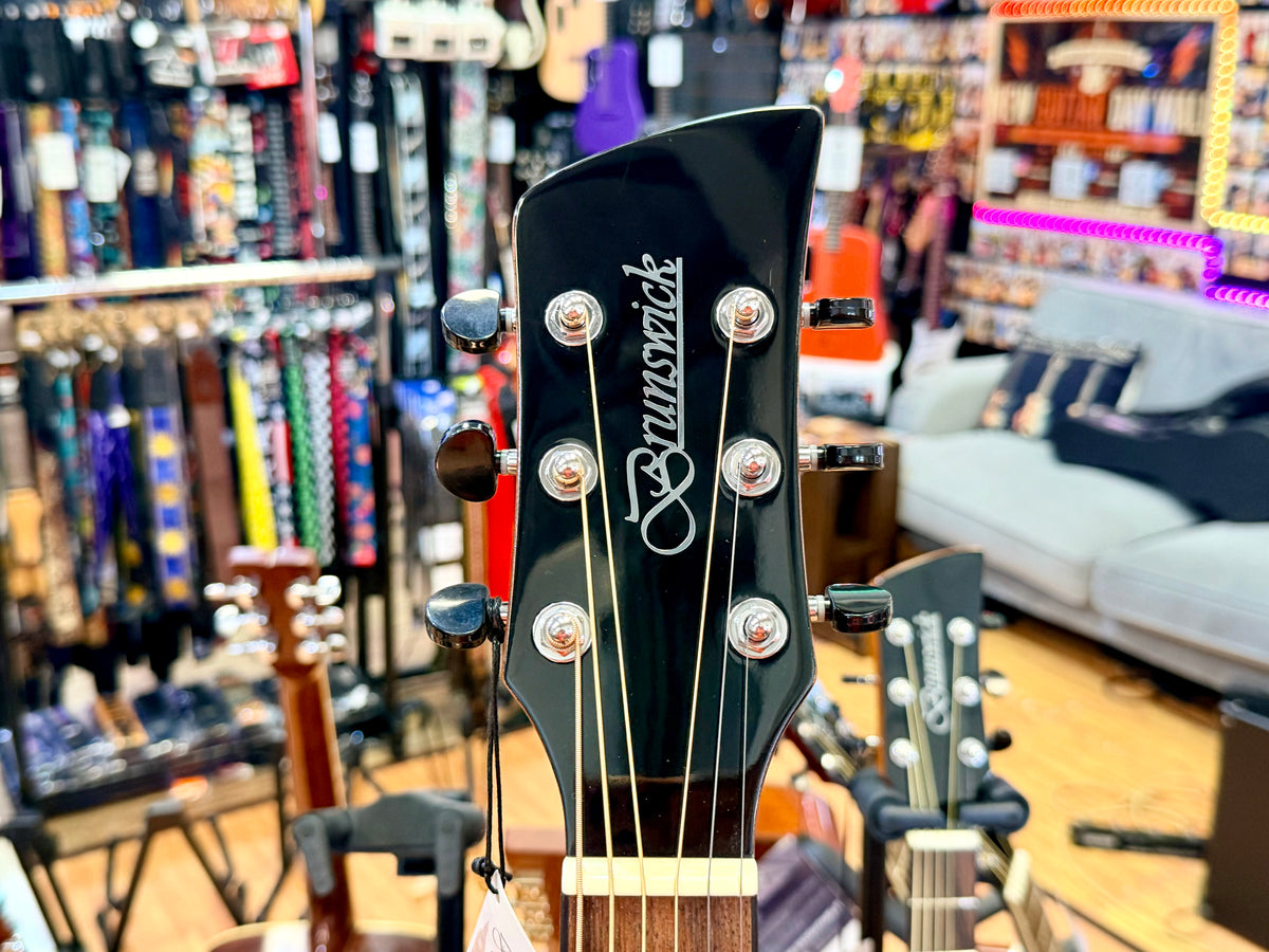✨NEW✨ Brunswick BTK60KO Koa Grand Auditorium Cutaway Electro Acoustic Guitar!