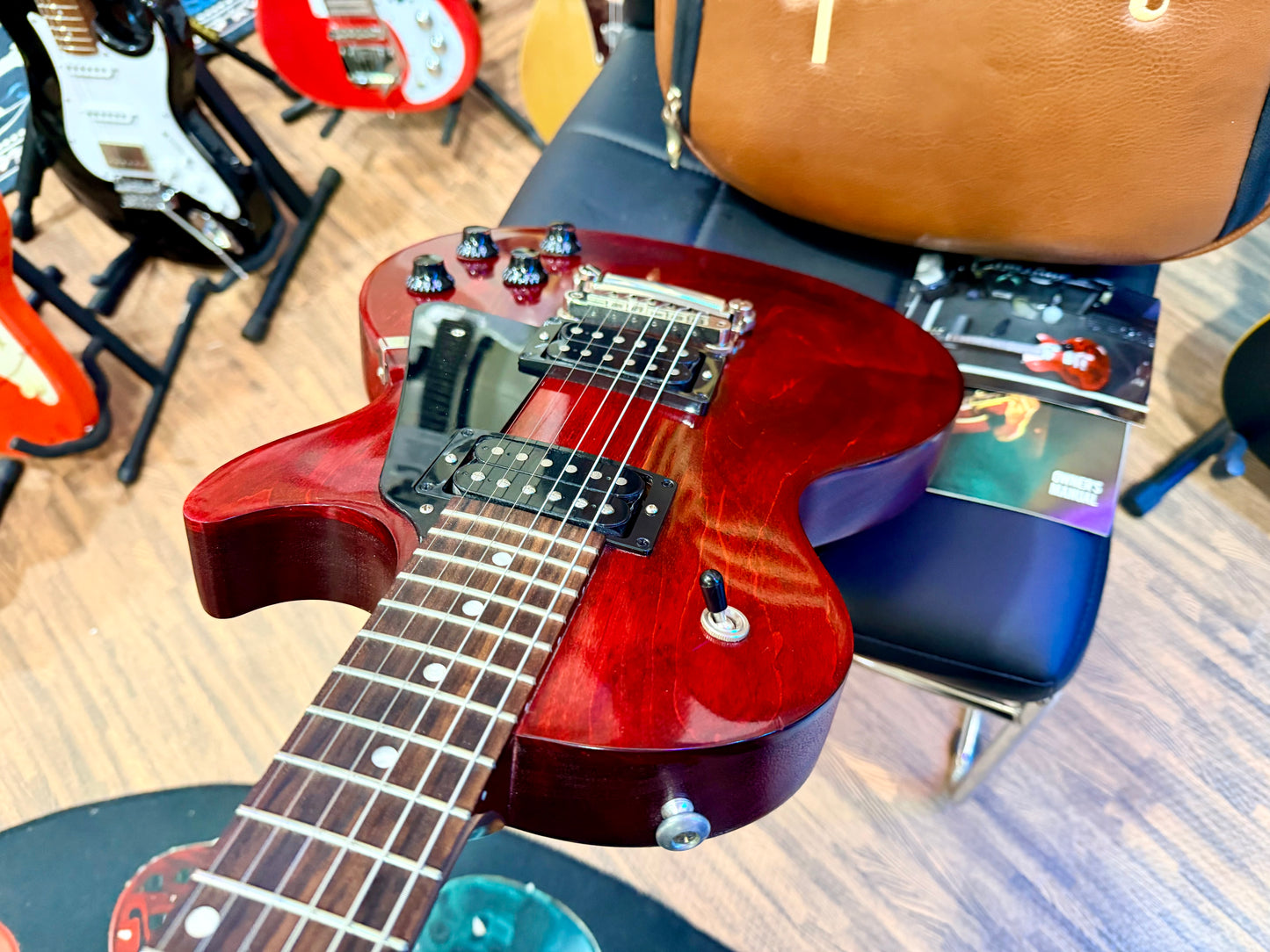 🌟2018🌟 Gibson USA Les Paul Studio Faded~ Worn Cherry~ Deluxe Gig Bag & Docs!