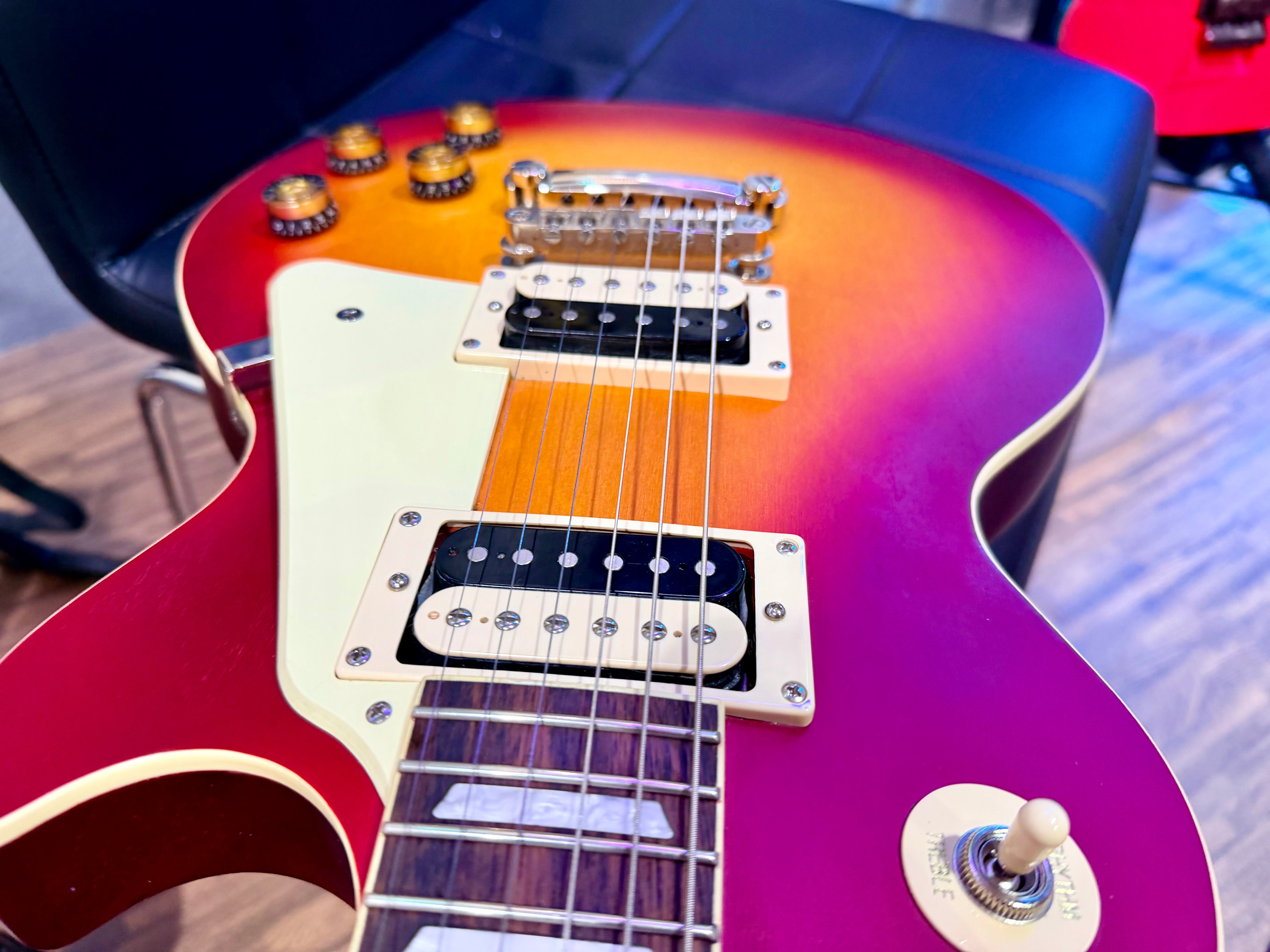 🌟2022🌟 Epiphone Les Paul Classic~ Cherry Sunburst Electric Guitar~ Satin/Matte