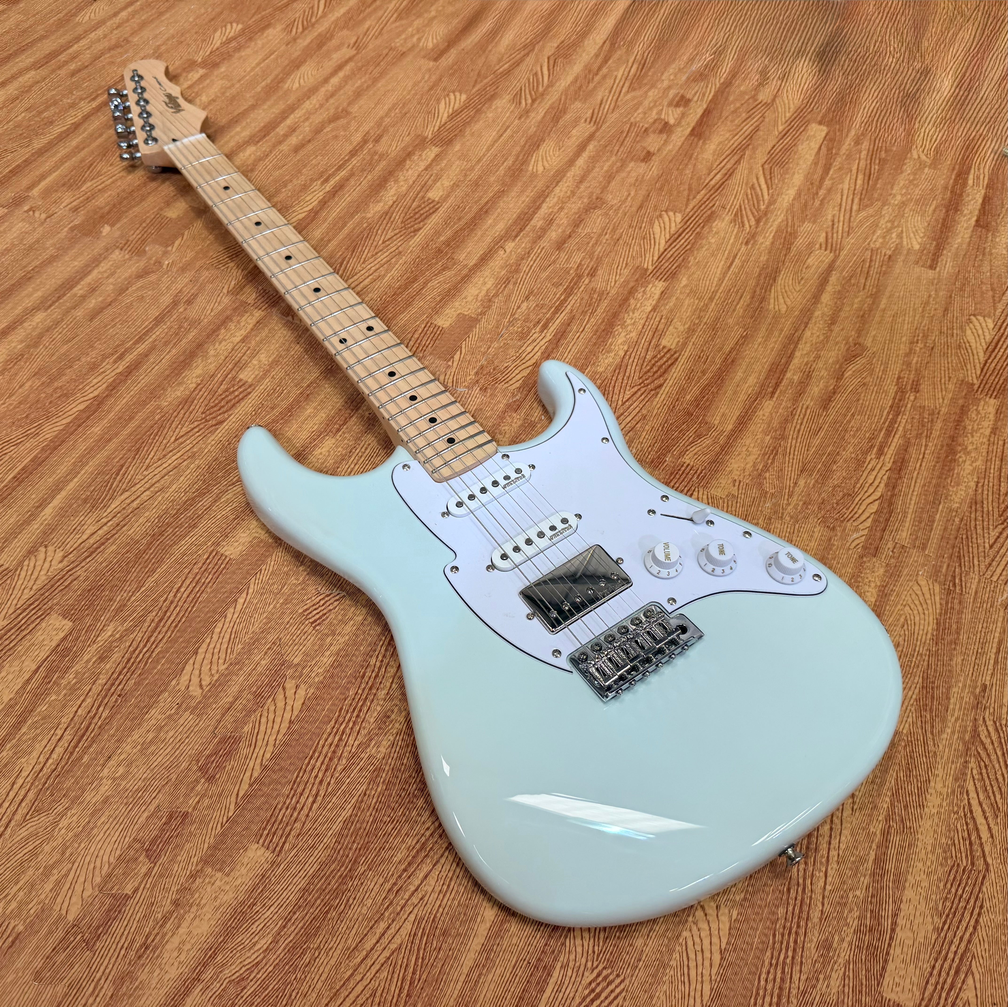 🔥 RARE Vintage Corona HSS Daphne Blue Wilkinson Guitar 🎸 Pre Fret-King Era NOS
