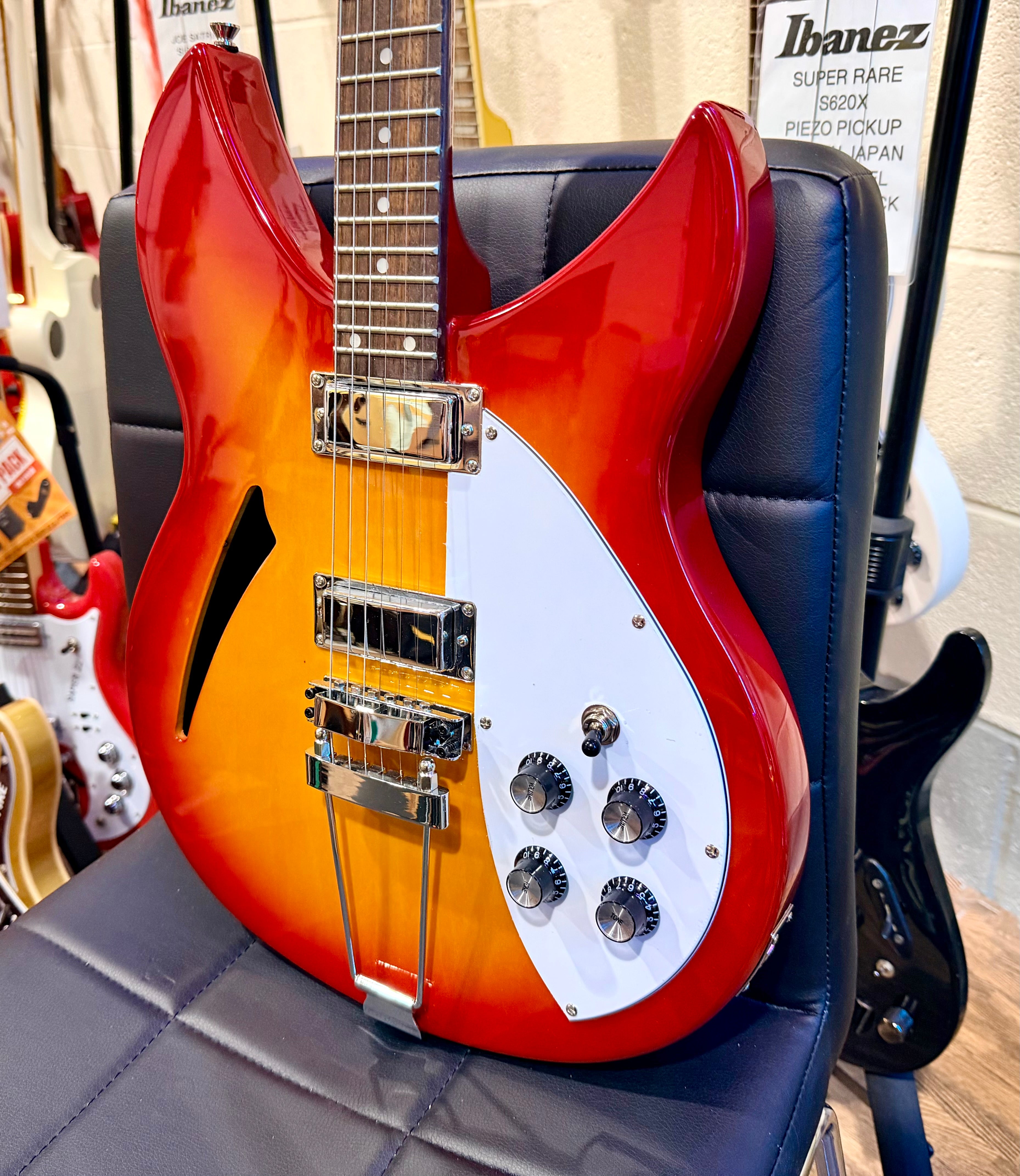 ☀️MINT☀️ Antiquity Legends RB-GH1 Sunburst Electric Guitar~ Rickenbacker Style!