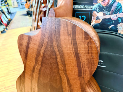 ✨ Sheeran by Lowden S04 Electro Acoustic Guitar~ Figured Walnut + Gig Bag! ✨