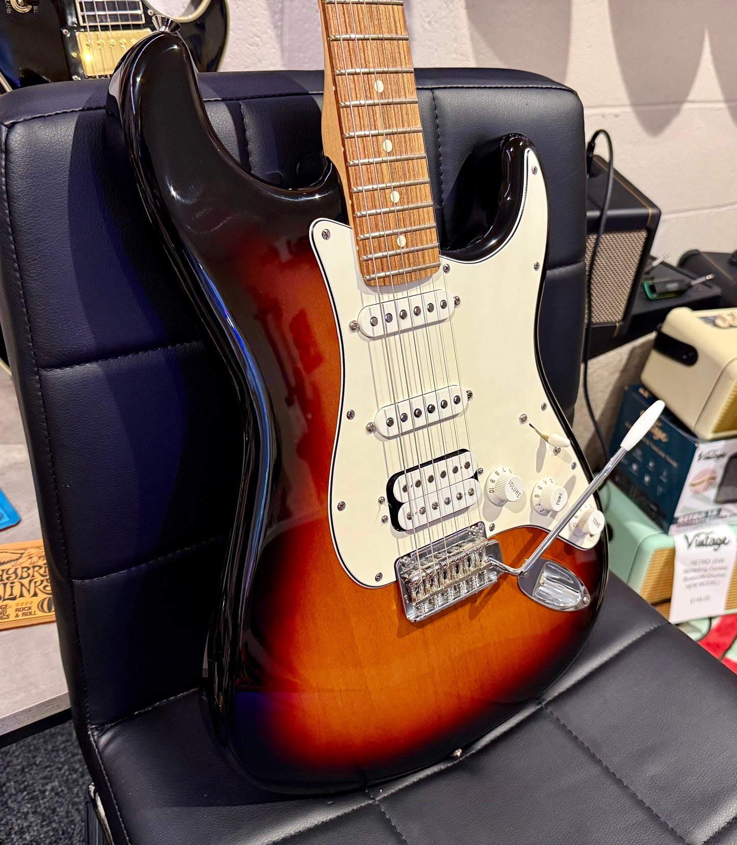 🔥MINT🔥 Fender Player Stratocaster HSS~ Mexican~ Pau Ferro~ 3 Color Sunburst!