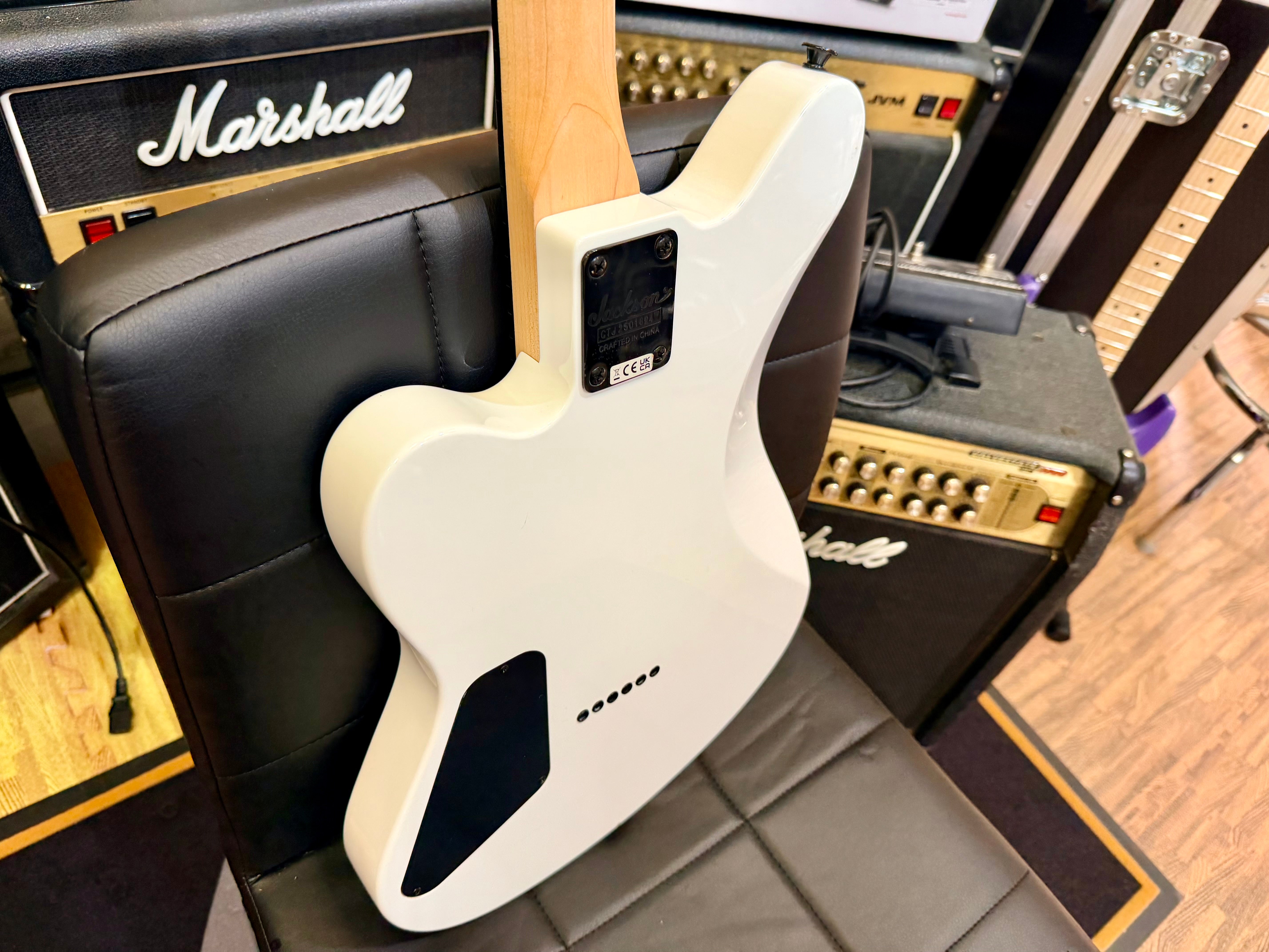✨EX-DEMO✨ Jackson JS Series Surfcaster JS22 HT Snow White Electric Guitar!
