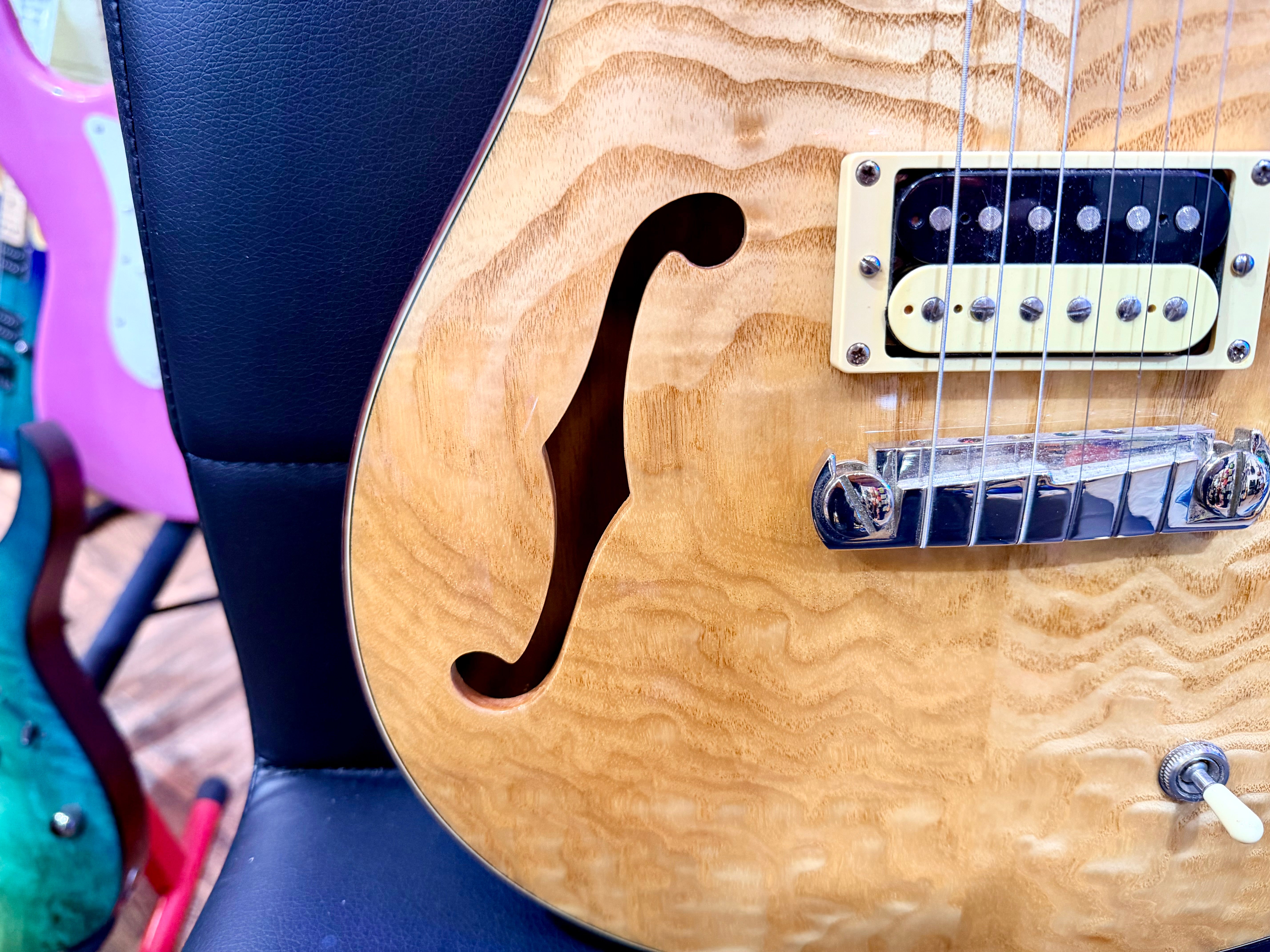 ⚡️RARE⚡️ PRS SE Exotic Custom 22 Semi-Hollow Swamp Ash Quilt~ Limited Run~ 2017!