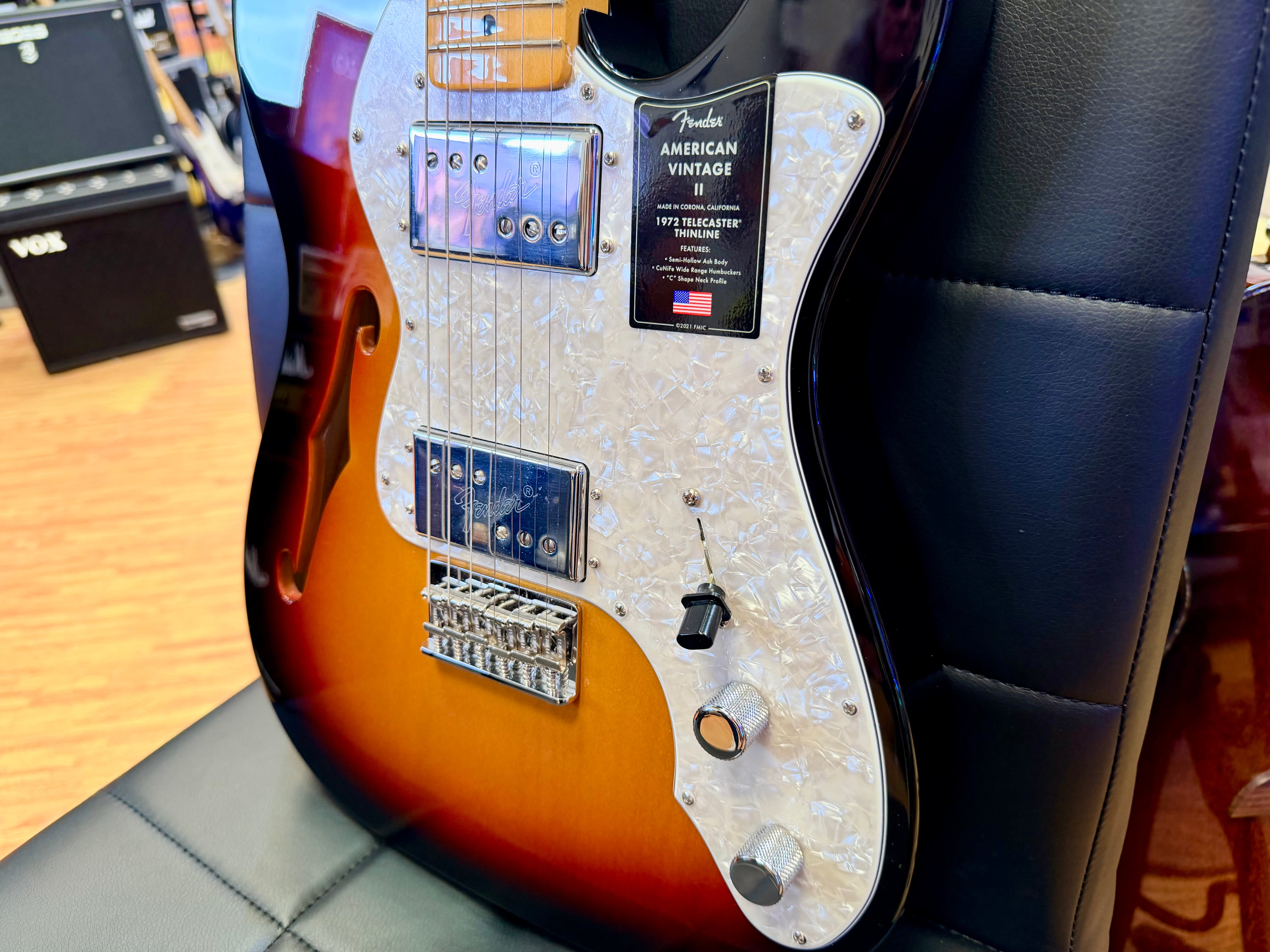 ✨2025✨ Fender American Vintage II 1972 Telecaster Thinline~ 3-Colour Sunburst!